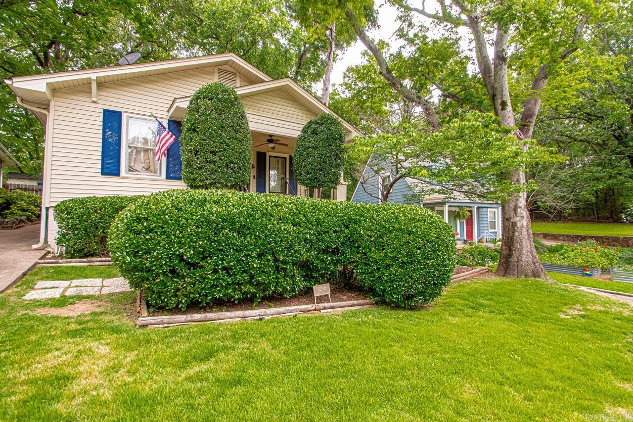 PULASKI HEIGHTS - Residential