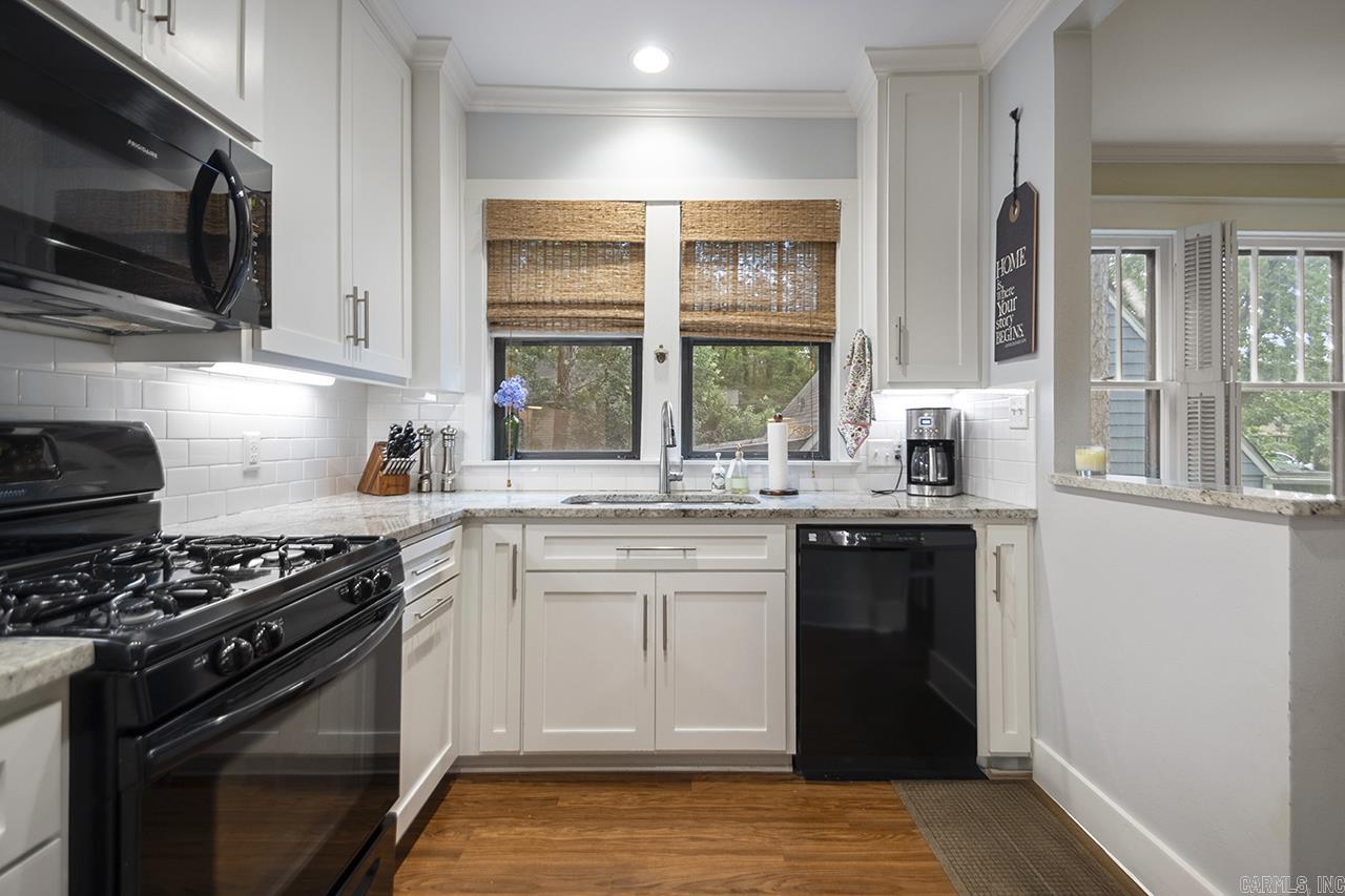 PULASKI HEIGHTS - Residential