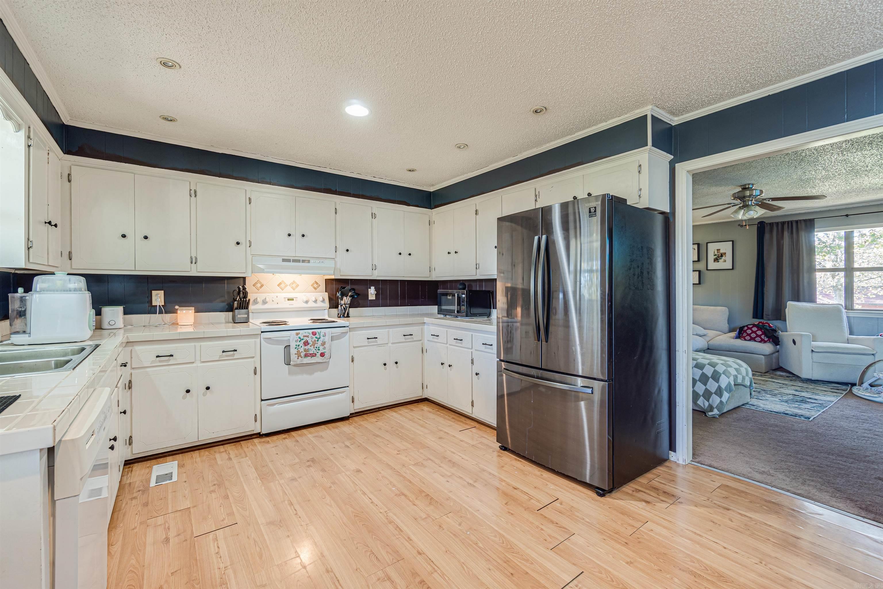 Hillside - Residential