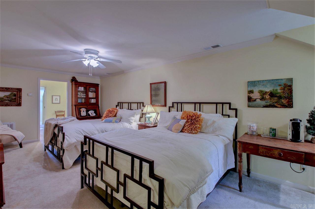 WINDSOR CT TOWNHOMES HPR - Residential