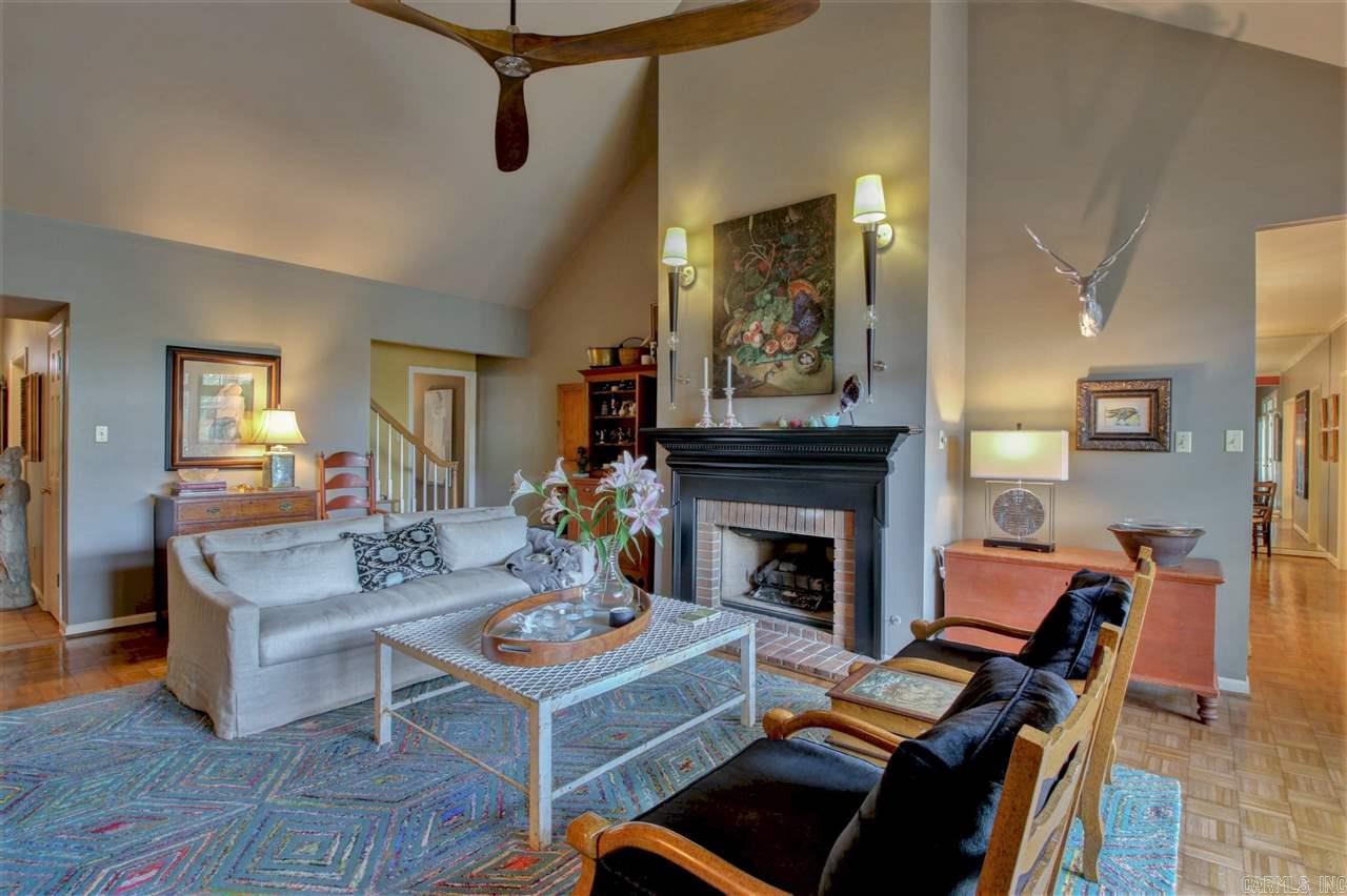 WINDSOR CT TOWNHOMES HPR - Residential