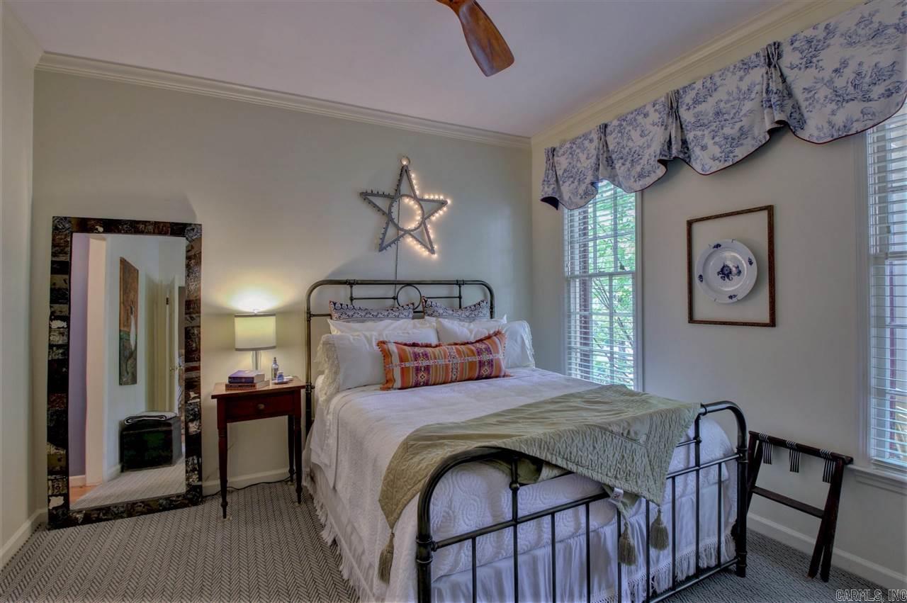 WINDSOR CT TOWNHOMES HPR - Residential