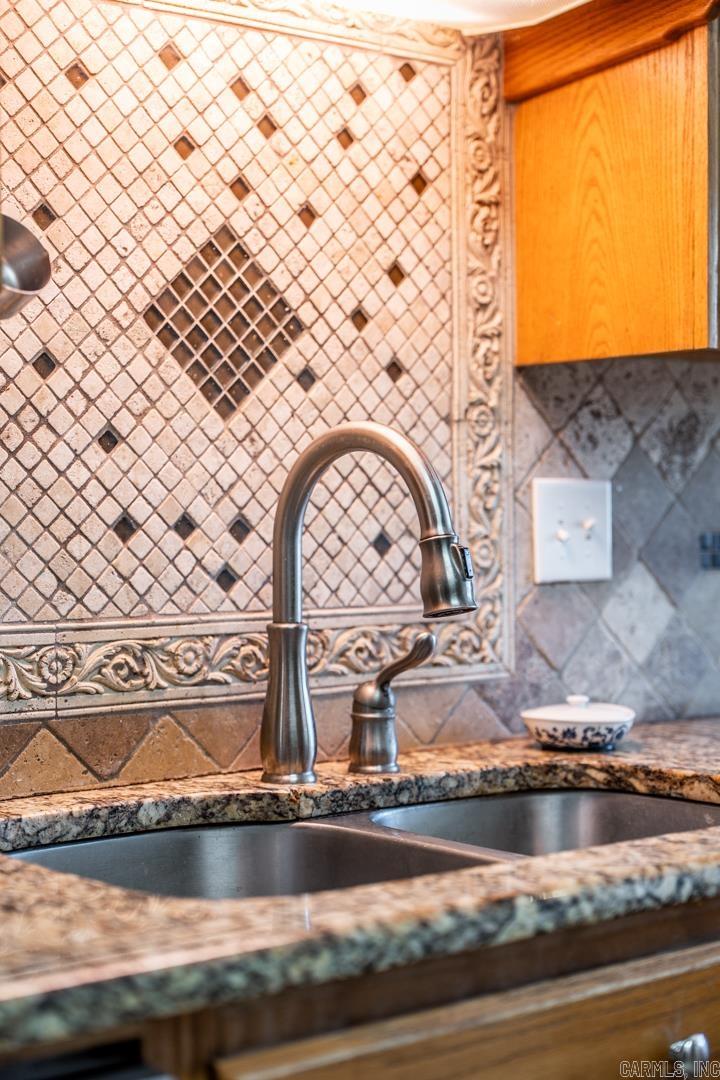 LEXINGTON PARK - Residential