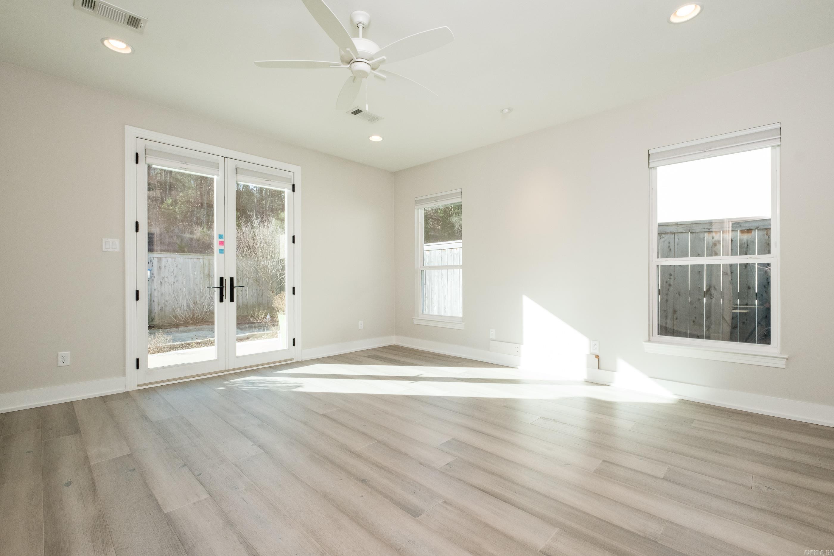 BELLES FLEURS - Residential