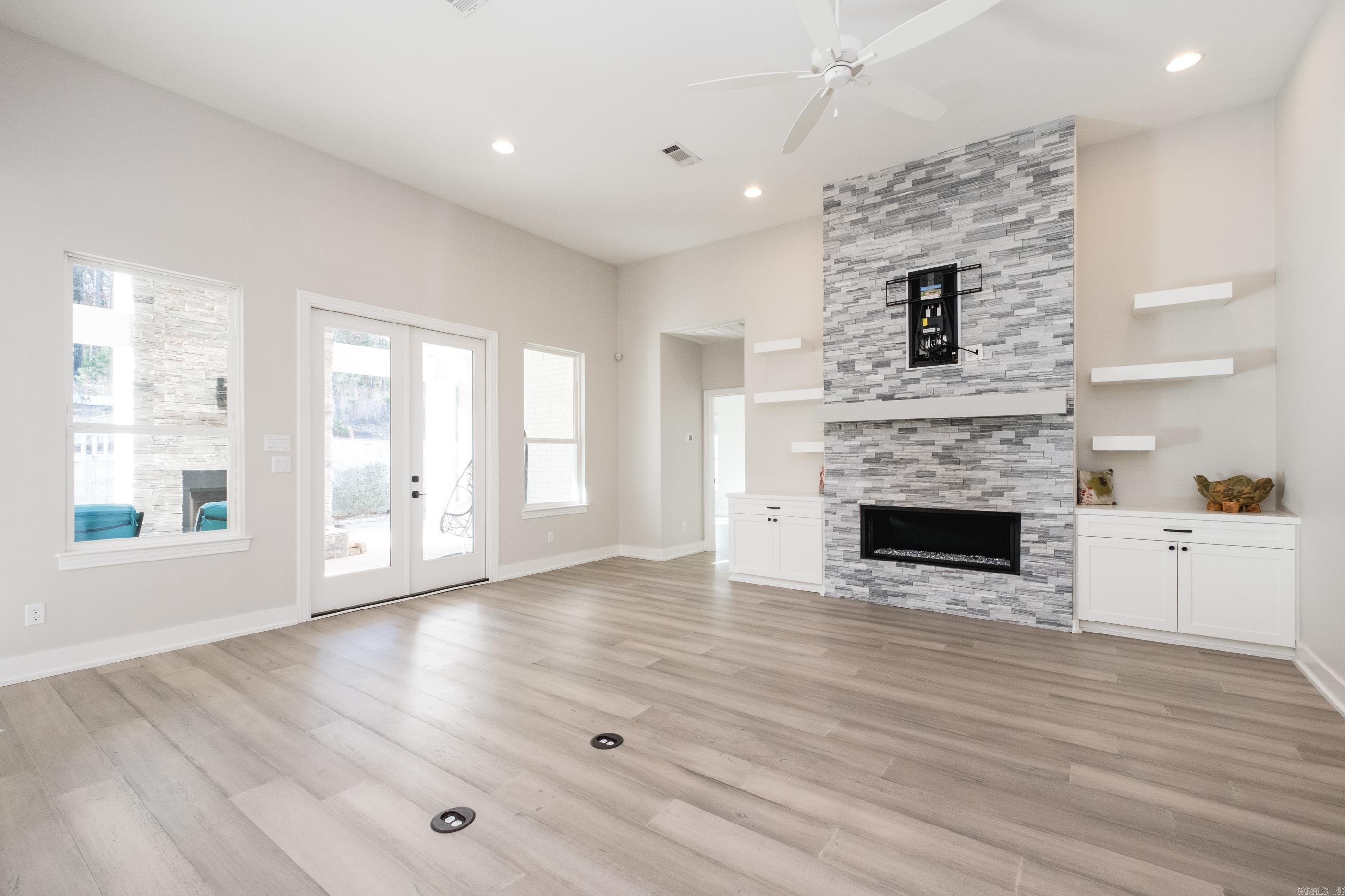 BELLES FLEURS - Residential