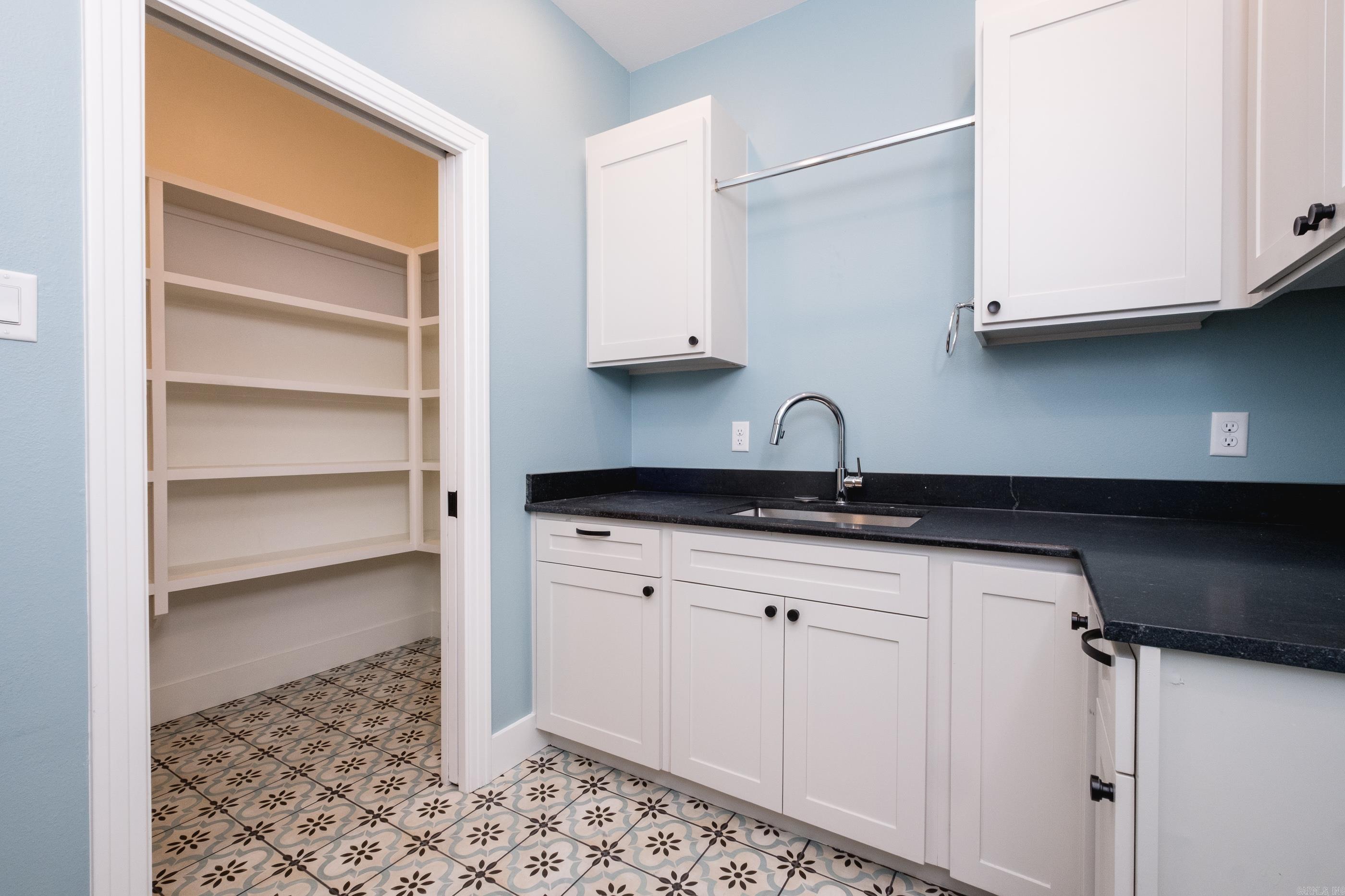 BELLES FLEURS - Residential