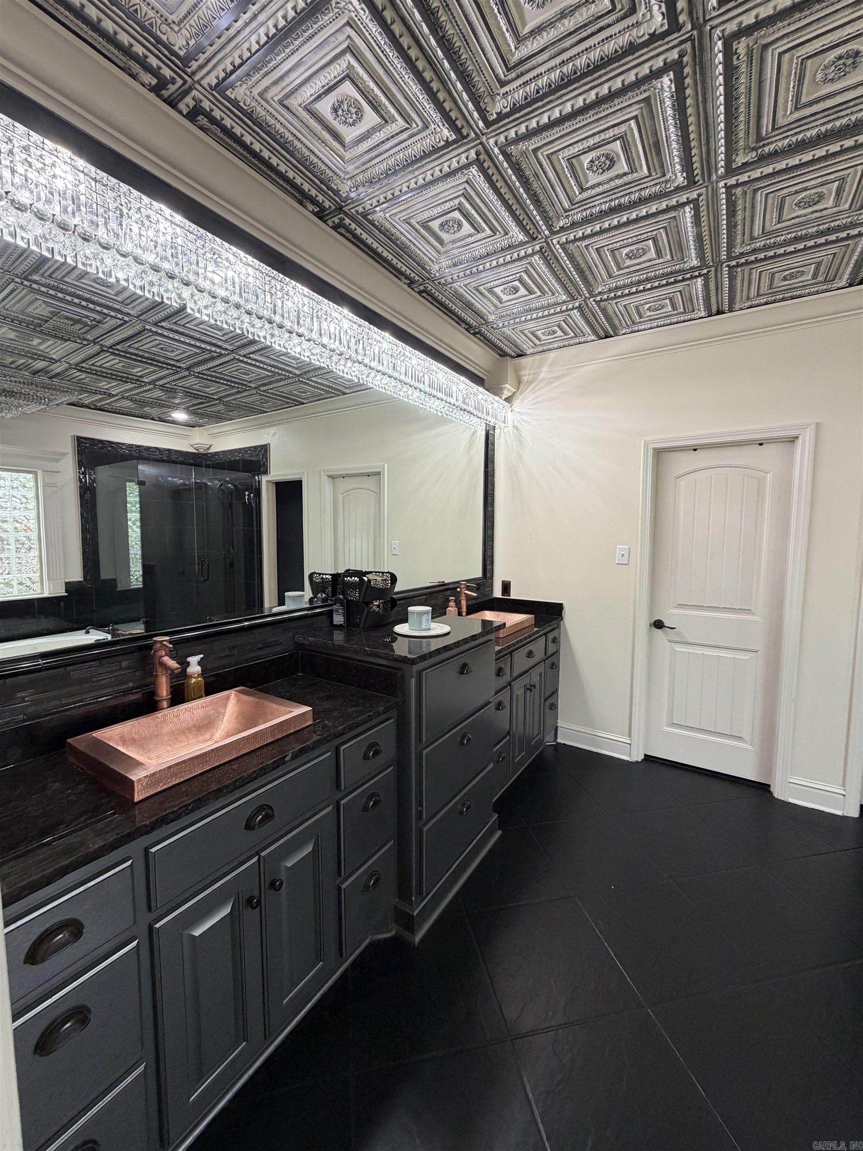 MILLERS CROSSING - Residential