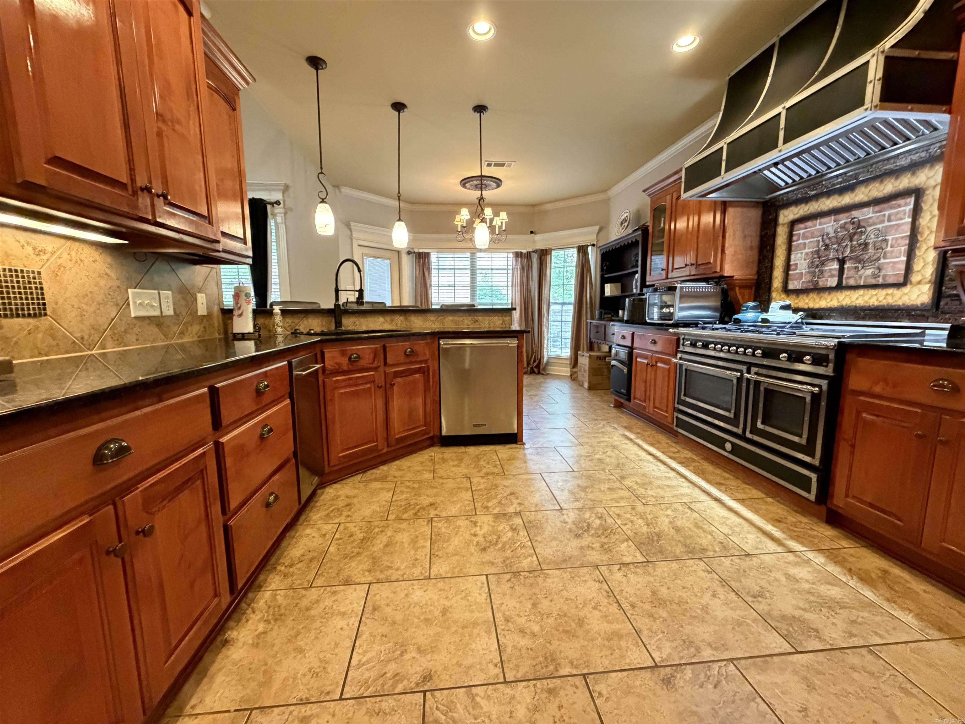 MILLERS CROSSING - Residential