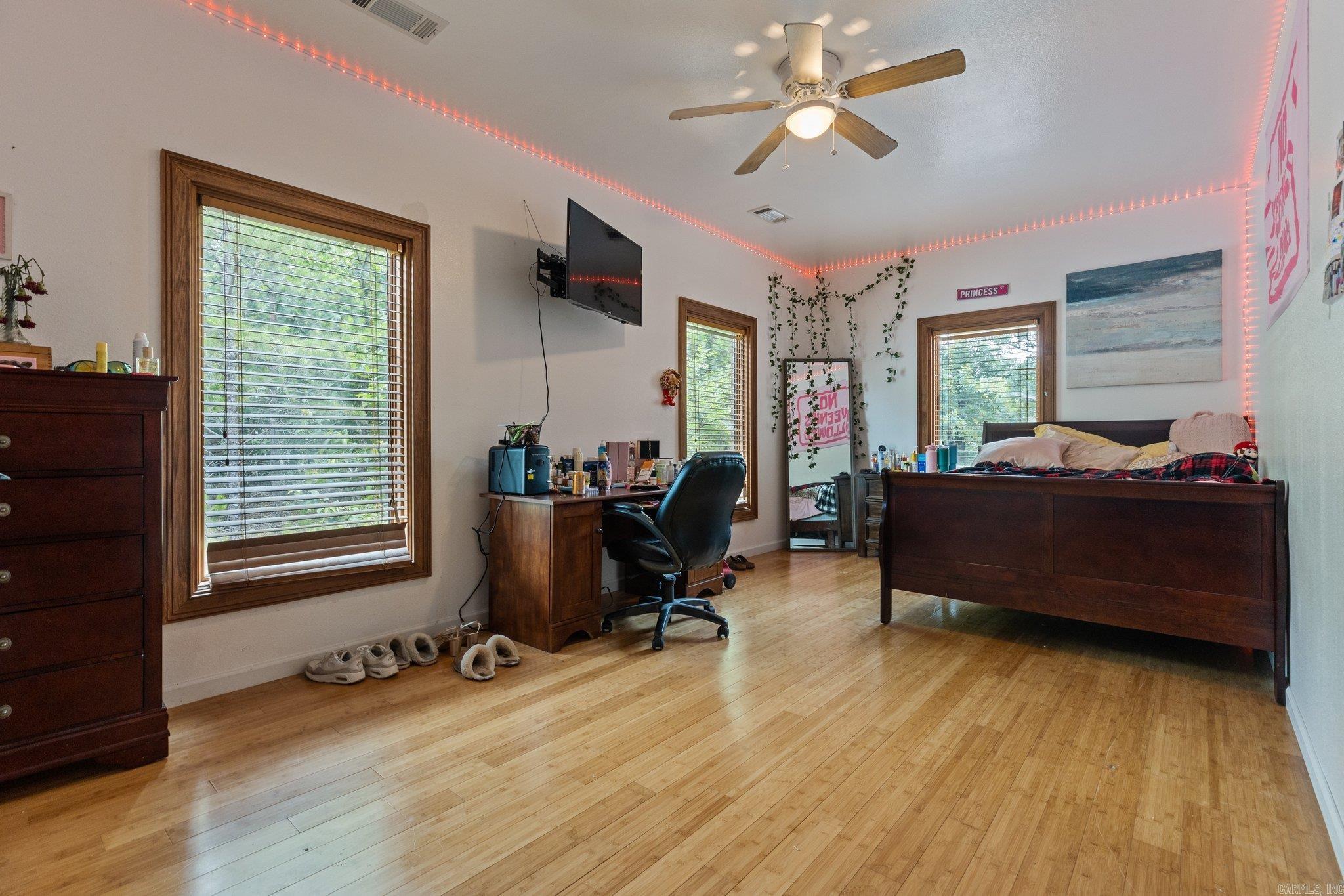 EAGLE RIDGE ESTATES - Residential