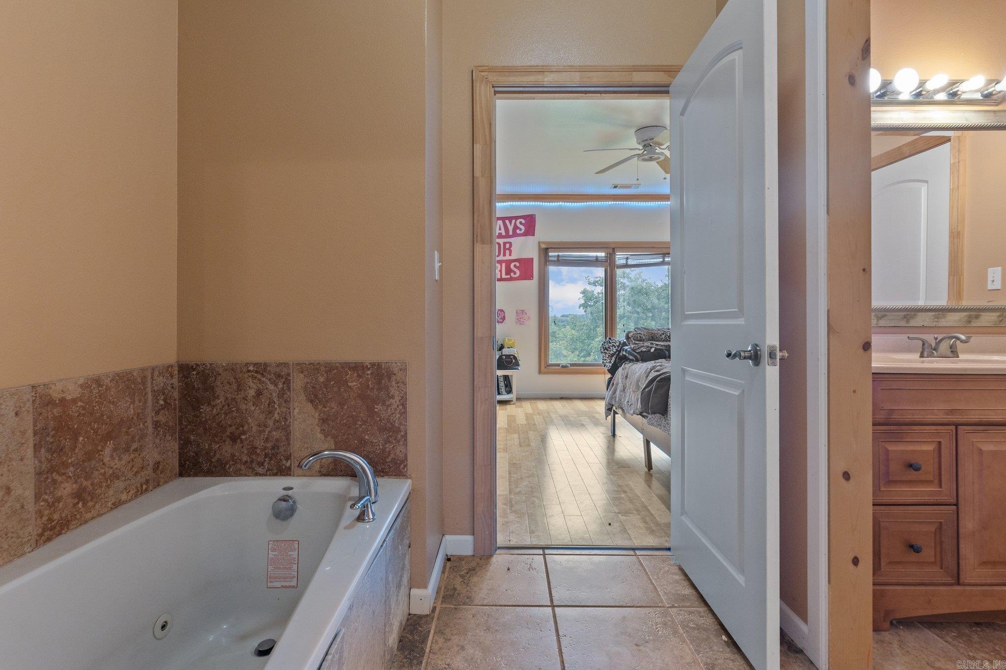 EAGLE RIDGE ESTATES - Residential