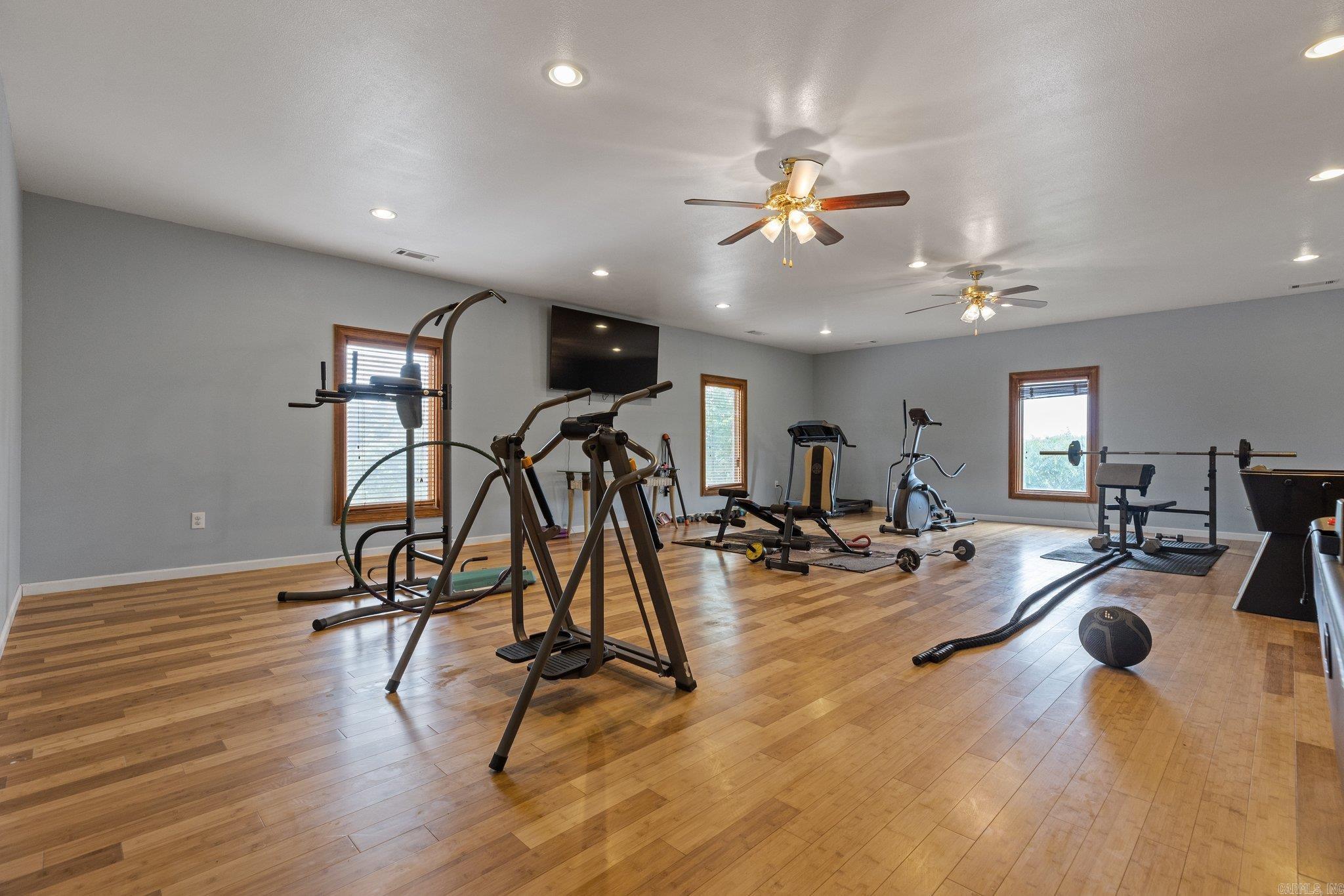 EAGLE RIDGE ESTATES - Residential