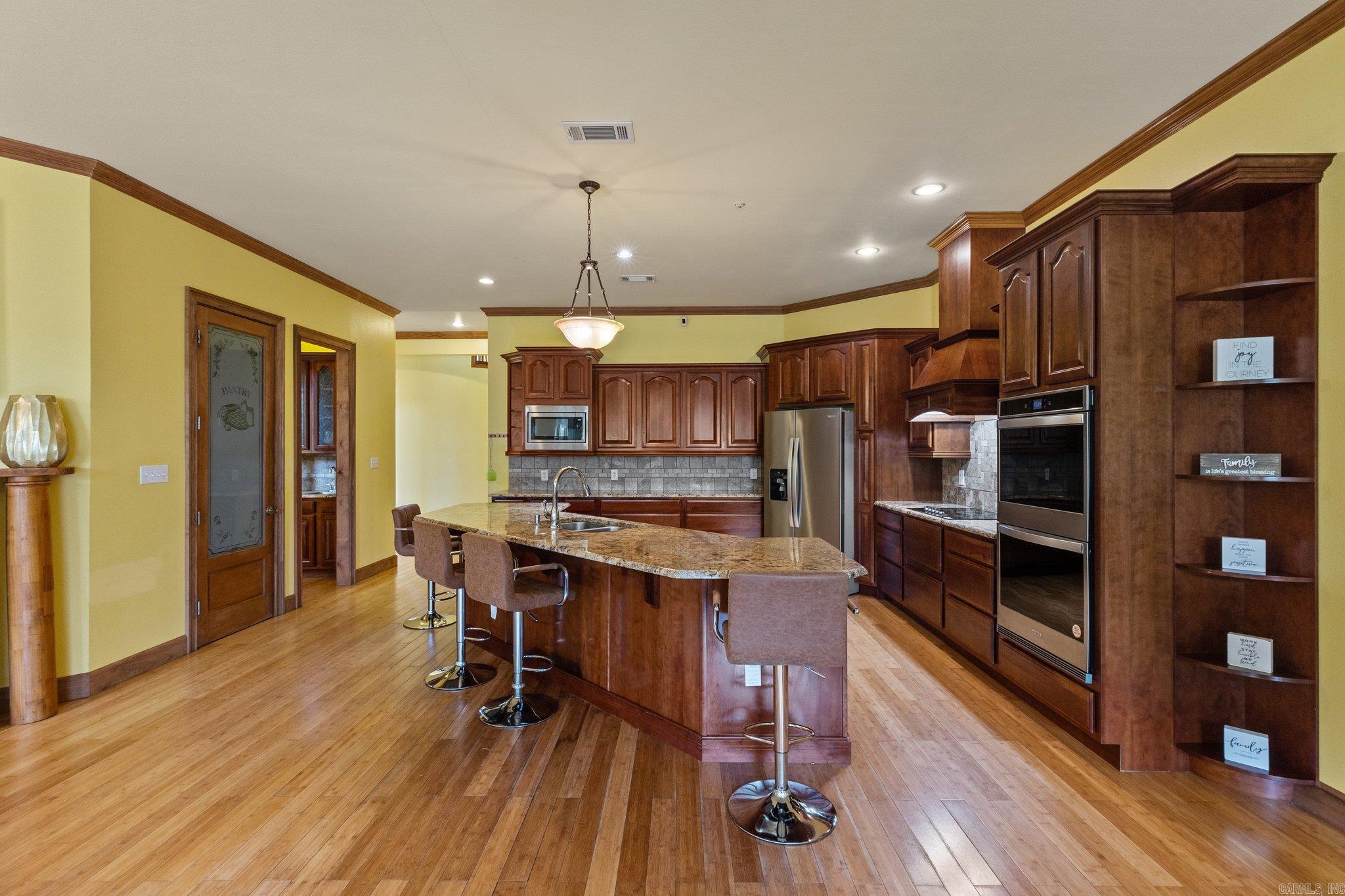 EAGLE RIDGE ESTATES - Residential