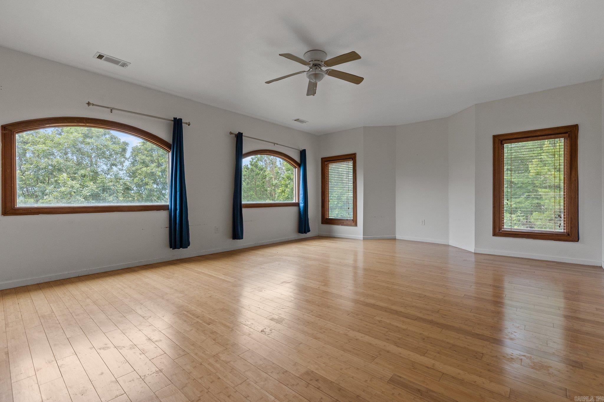 EAGLE RIDGE ESTATES - Residential