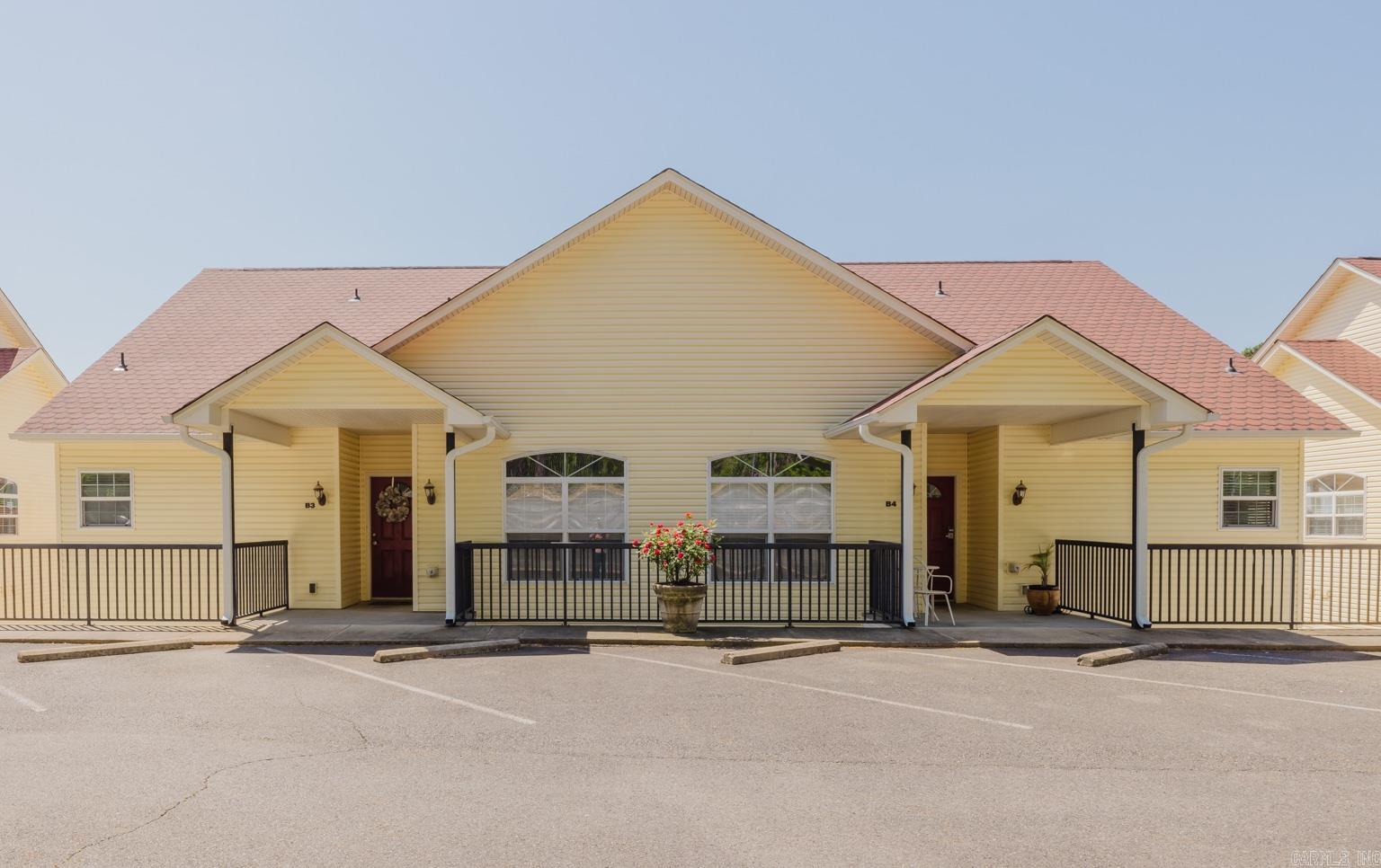 Moonlight Cove Vill - Residential