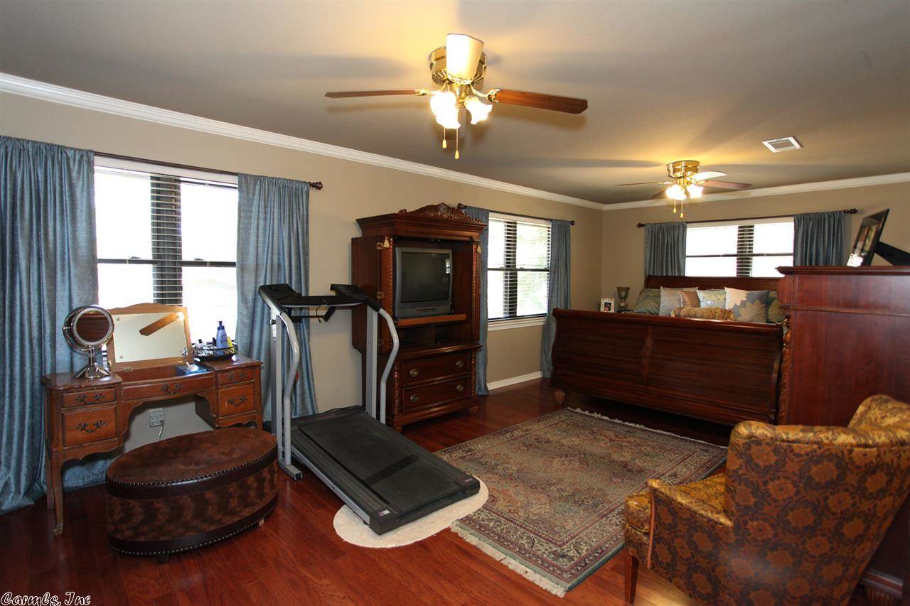 FOXWOOD J - Residential