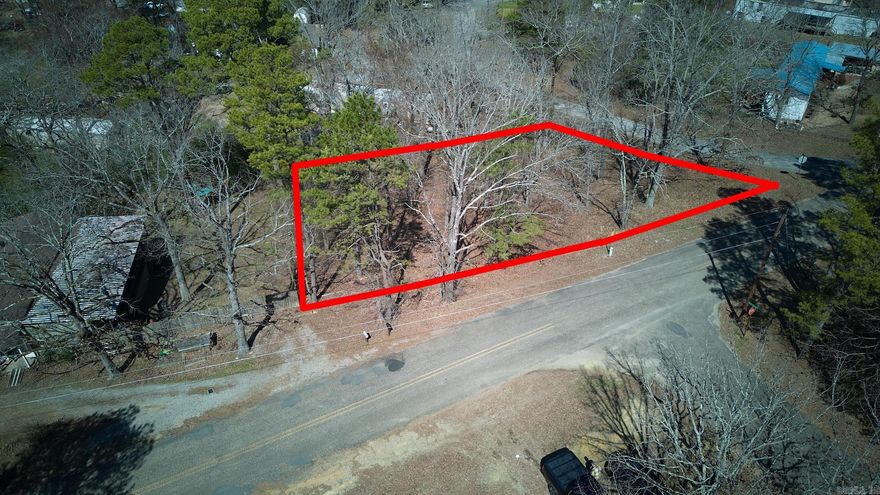3 Lots in Lake Hamilton School District close to shopping and the lake!