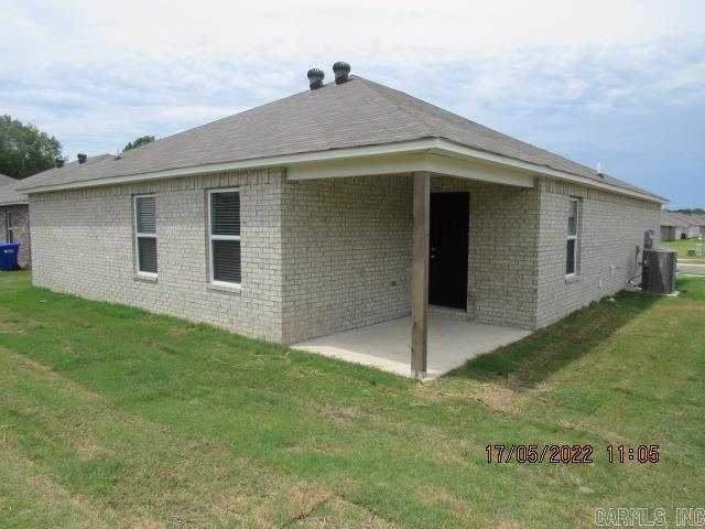 MUSEUM MEADOWS - Residential Lease