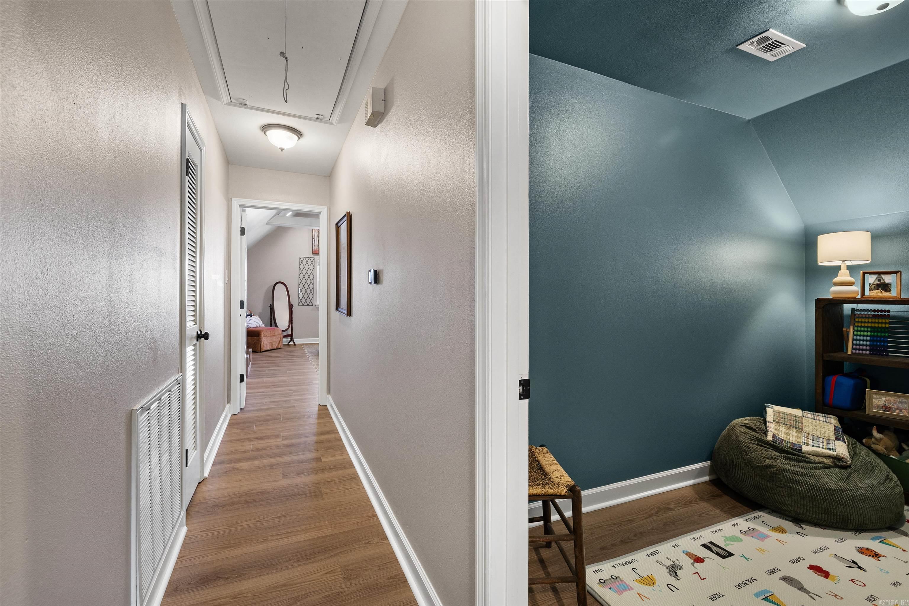 COLONY WEST - Residential