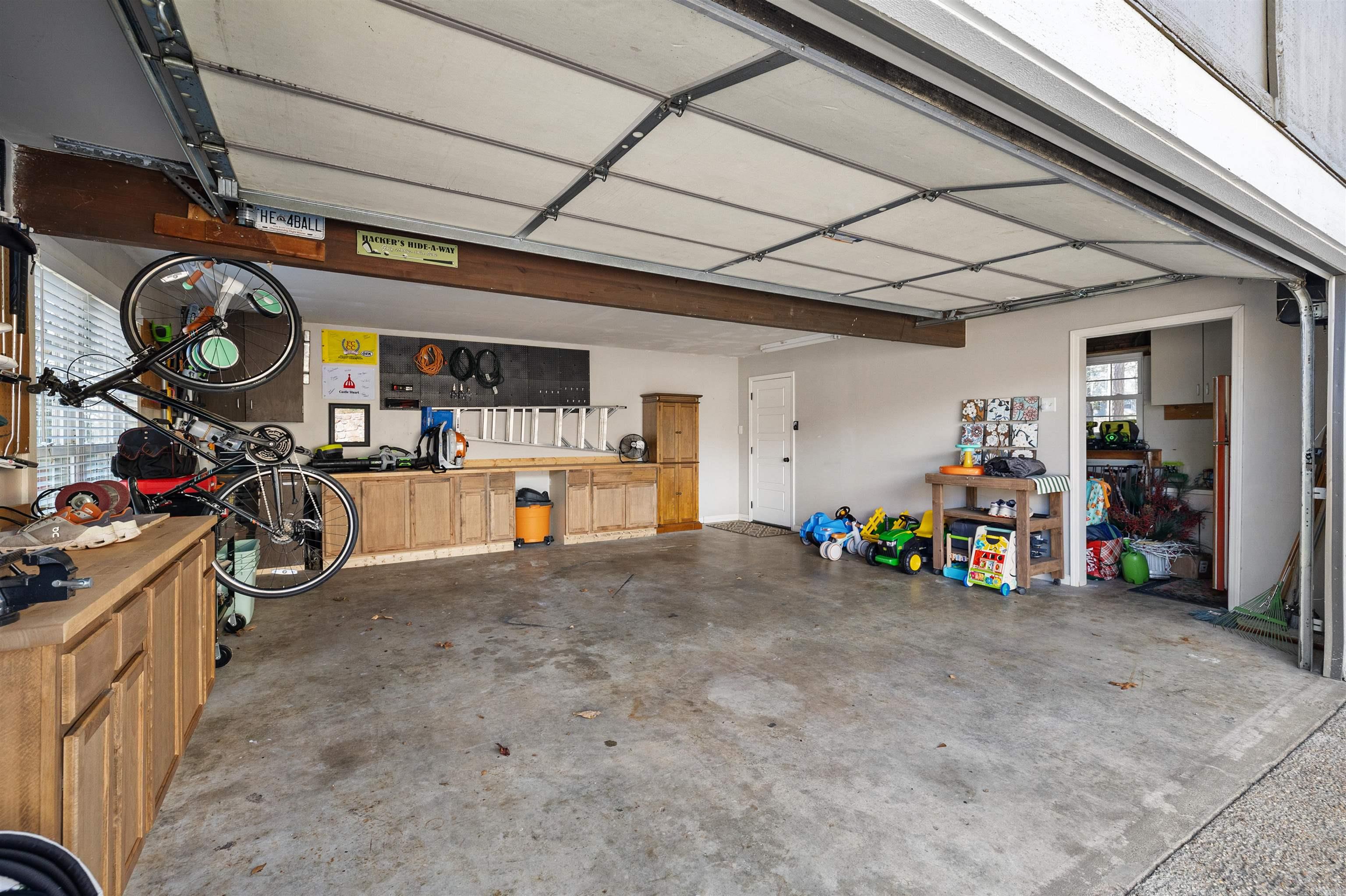 COLONY WEST - Residential