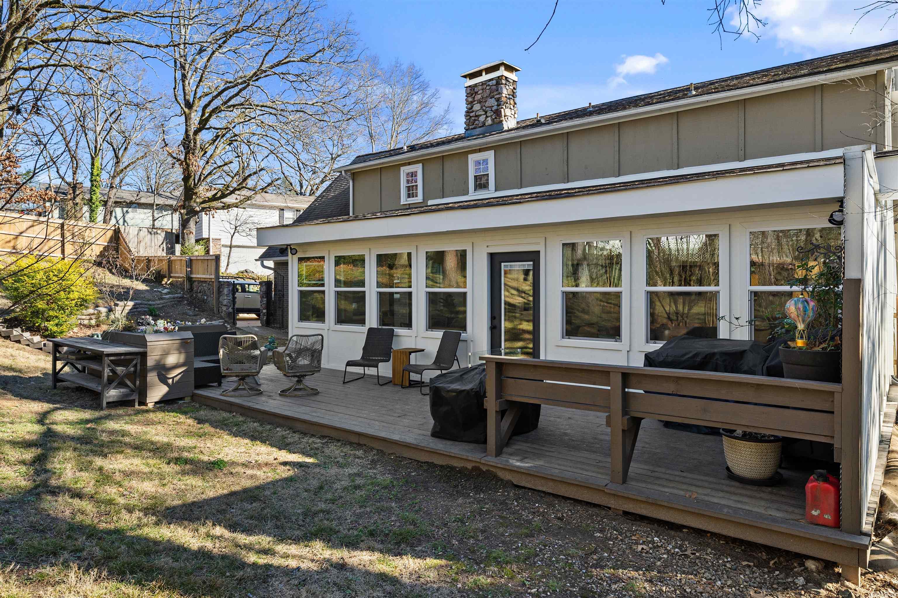 COLONY WEST - Residential