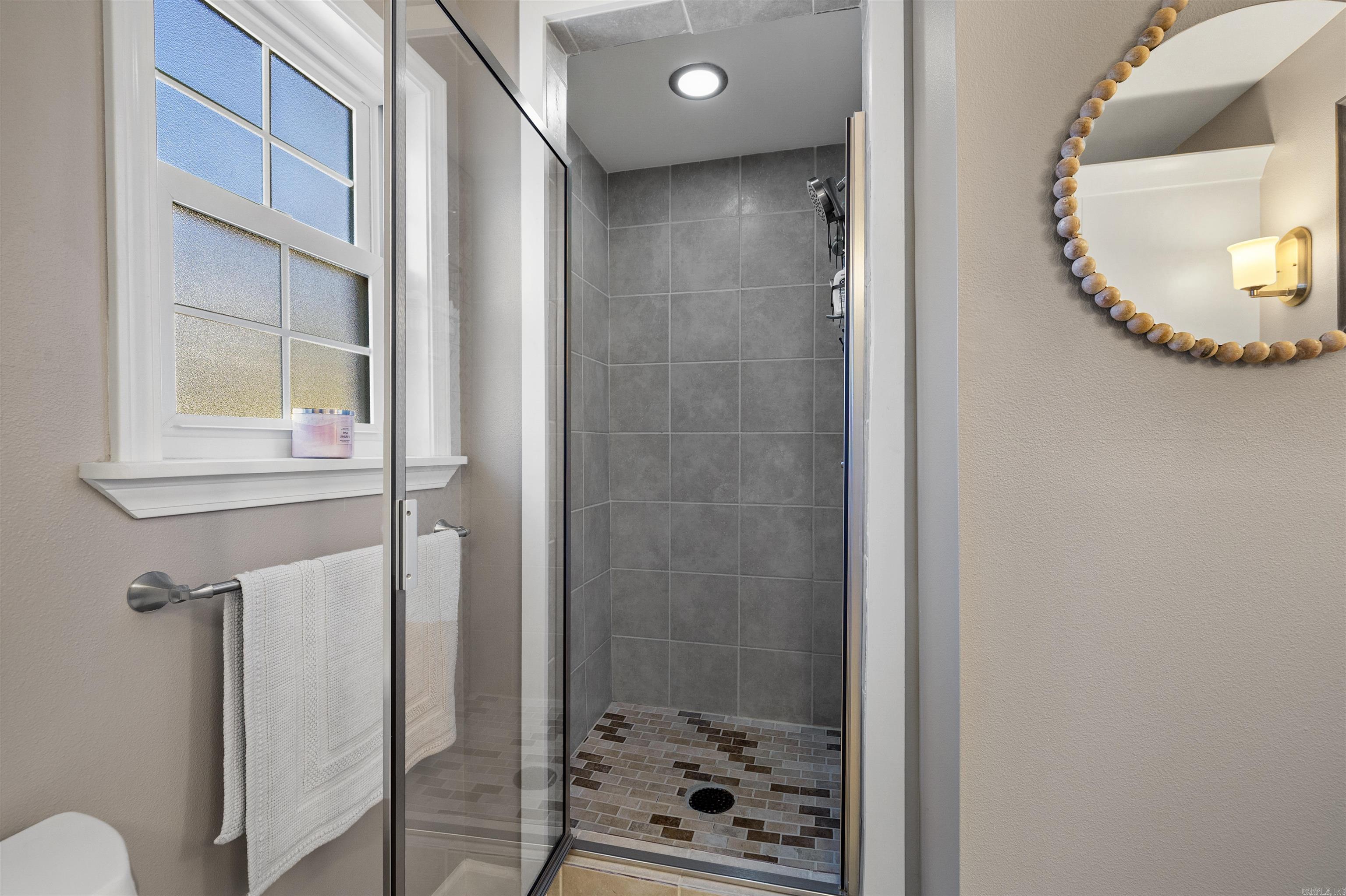 COLONY WEST - Residential