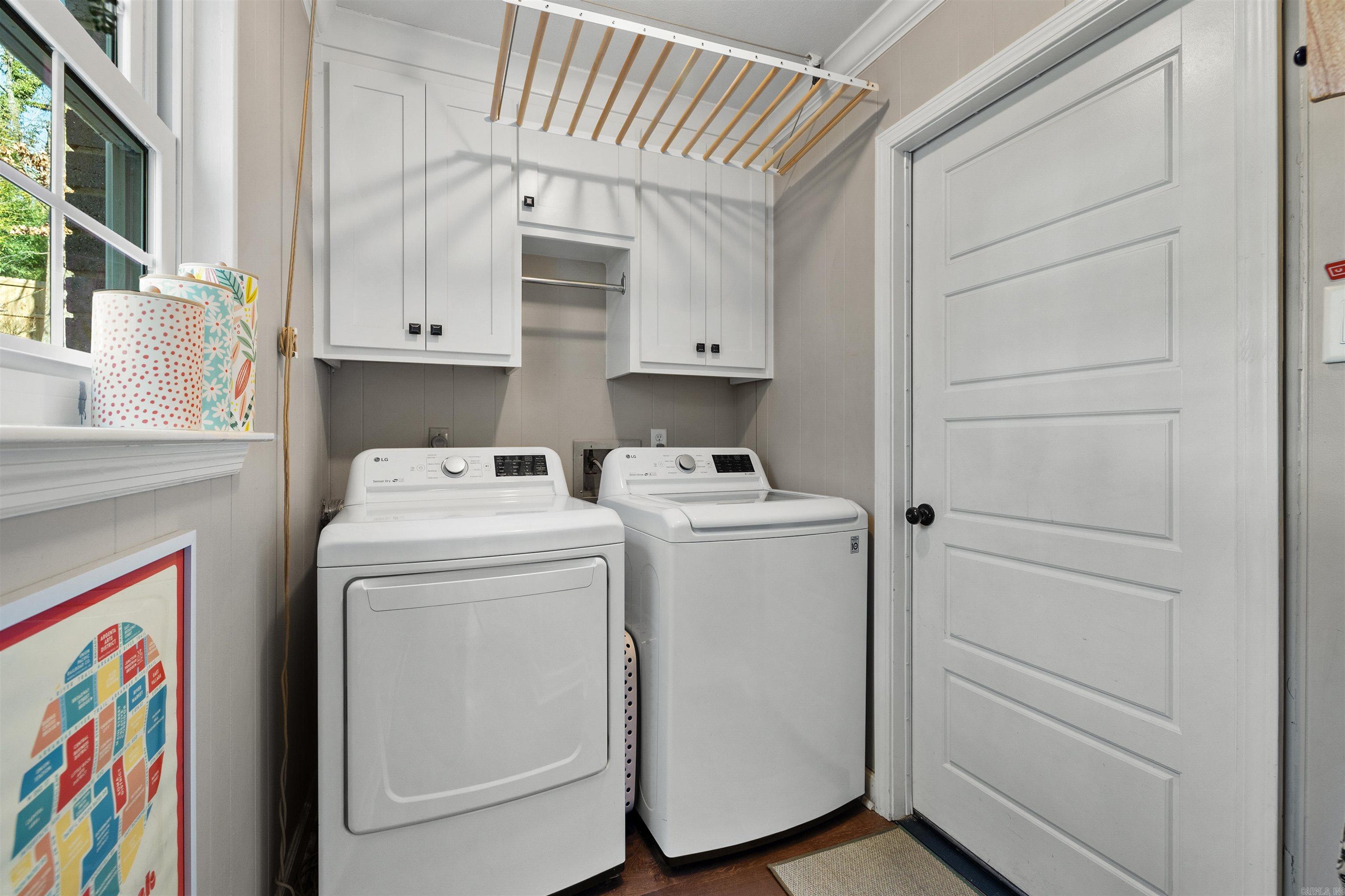 COLONY WEST - Residential