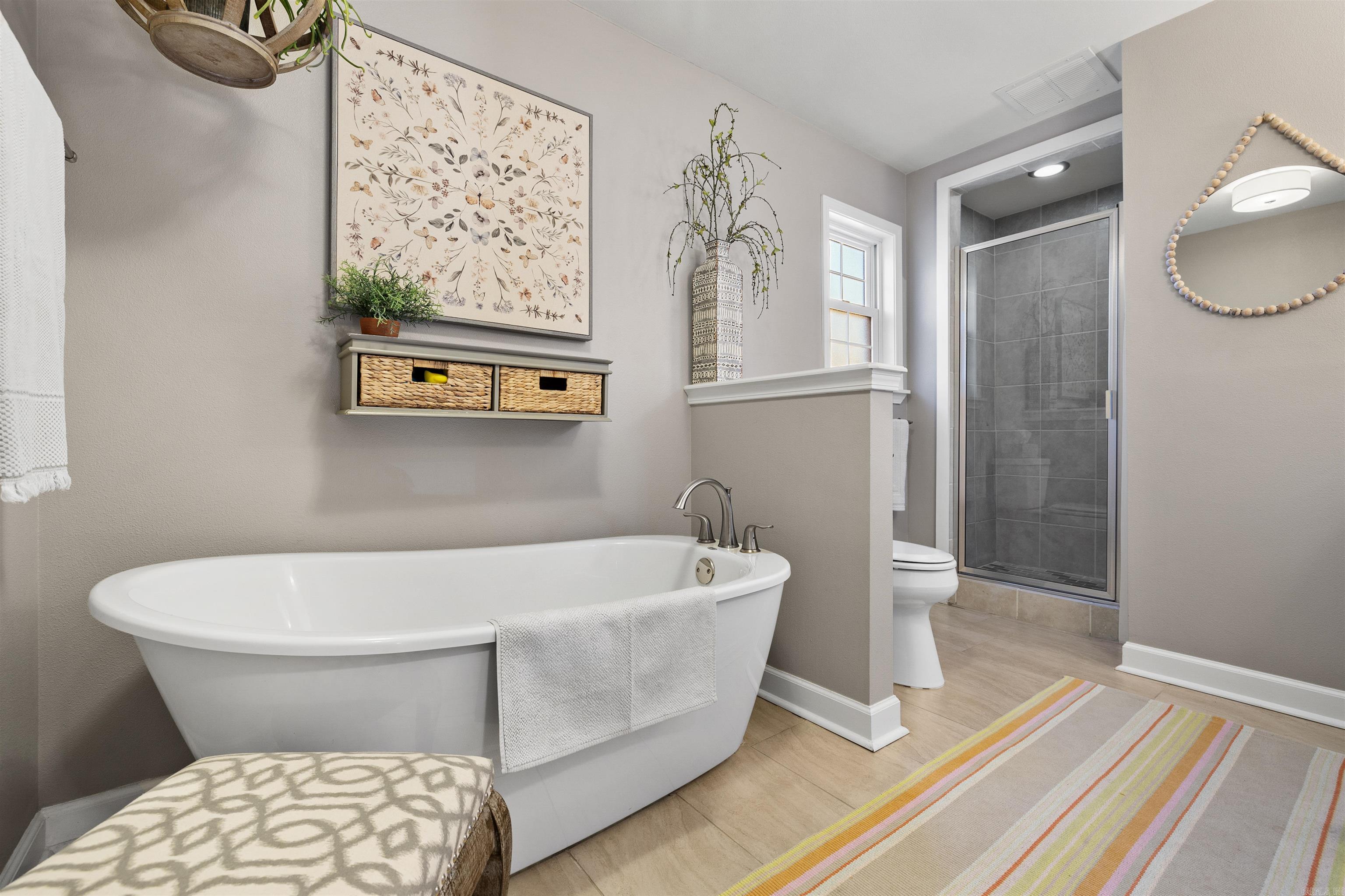 COLONY WEST - Residential