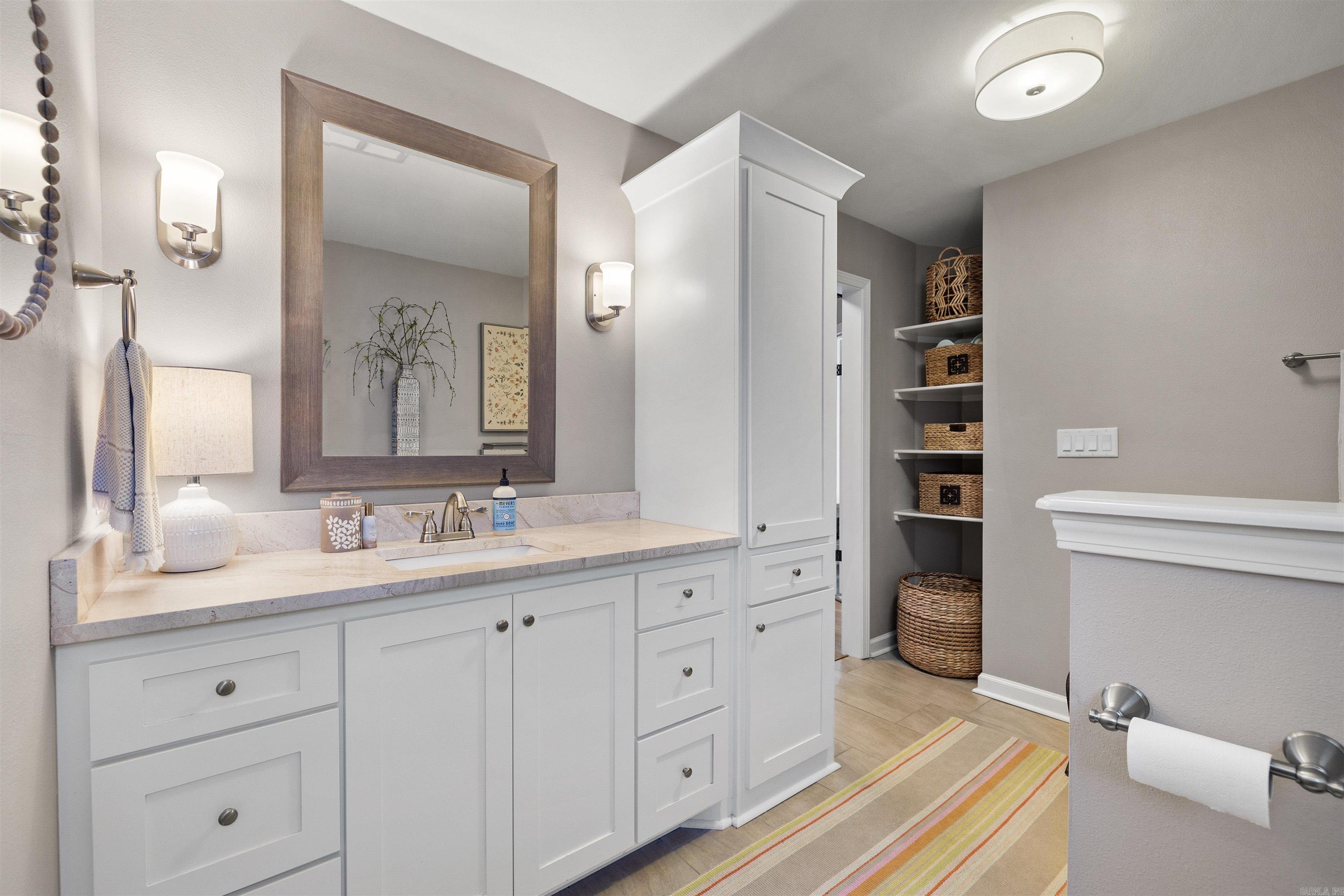 COLONY WEST - Residential