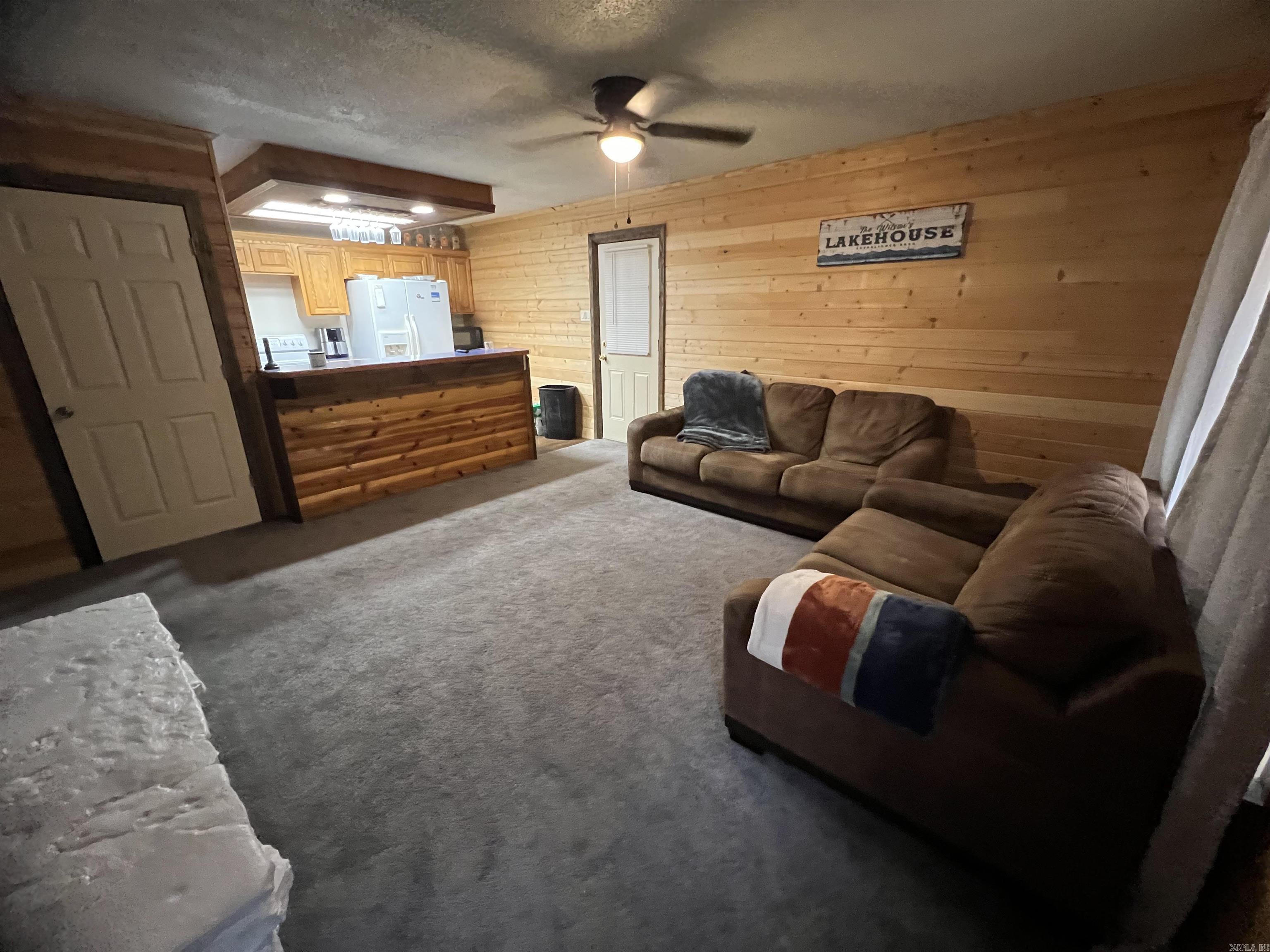 LAKEVIEW - Residential