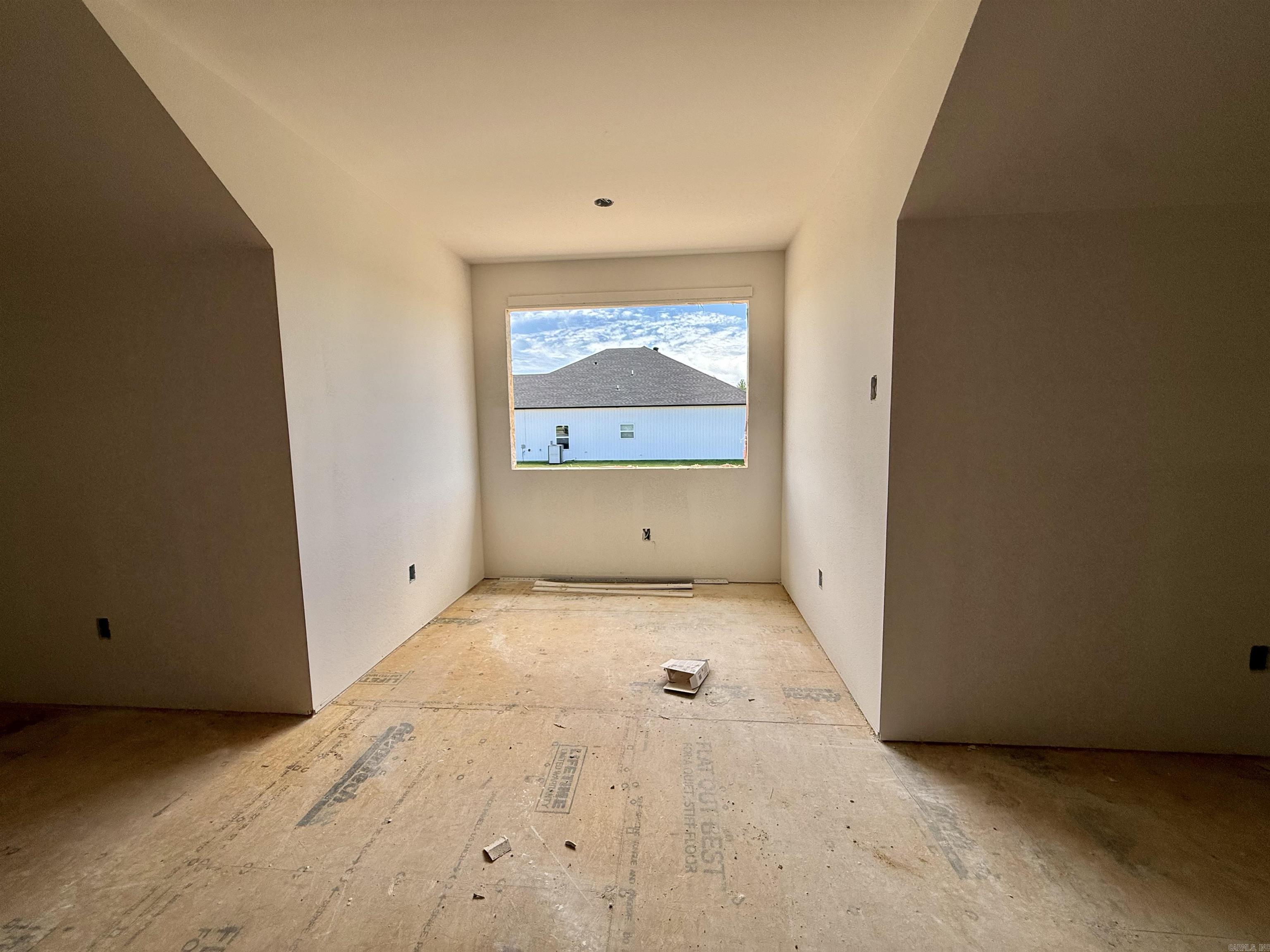 PLANTATION HILLS - Residential