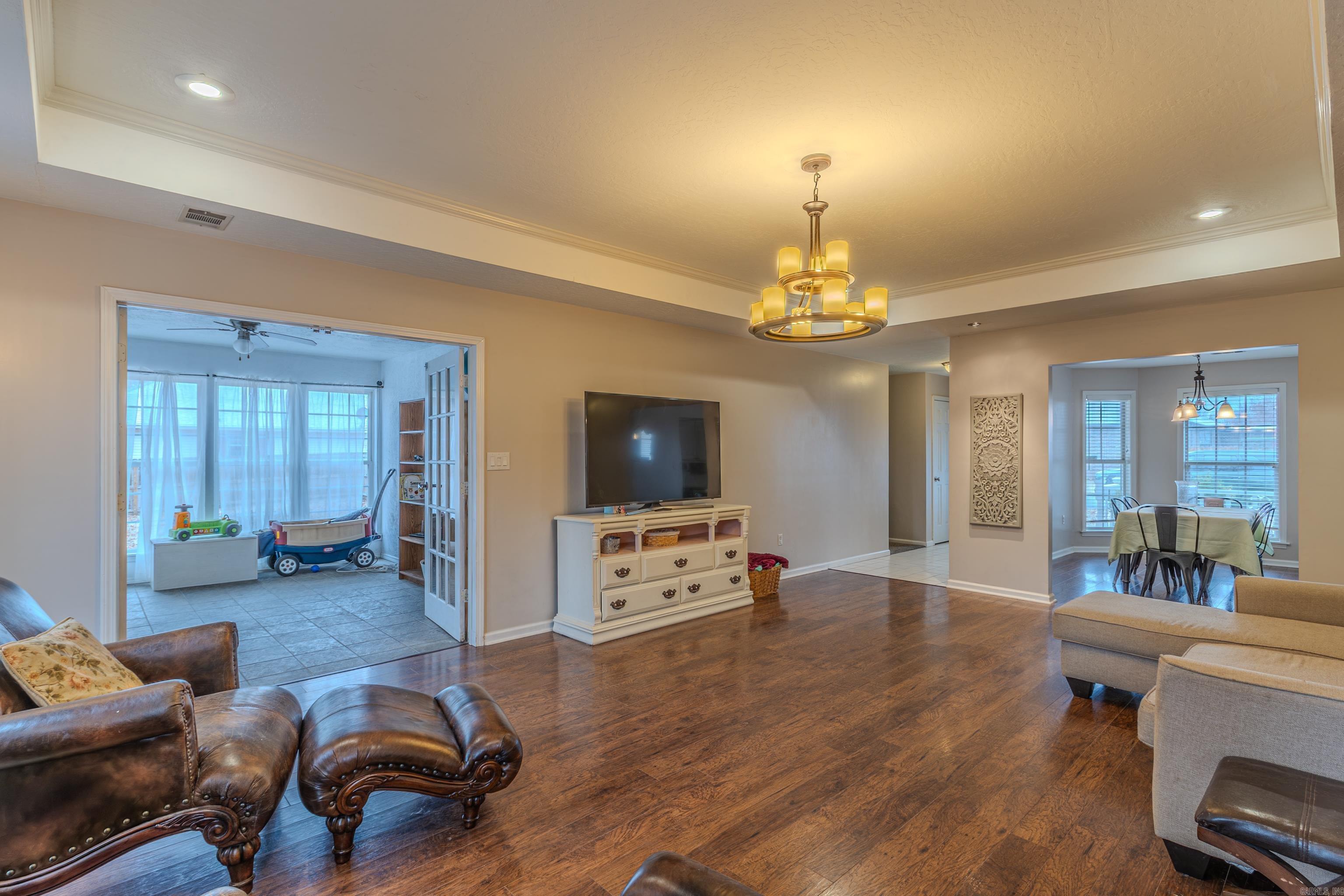 Tall Oaks - Residential