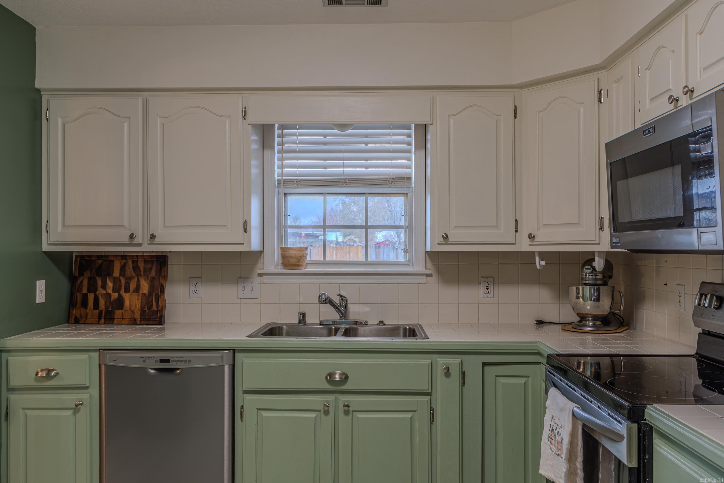 Tall Oaks - Residential