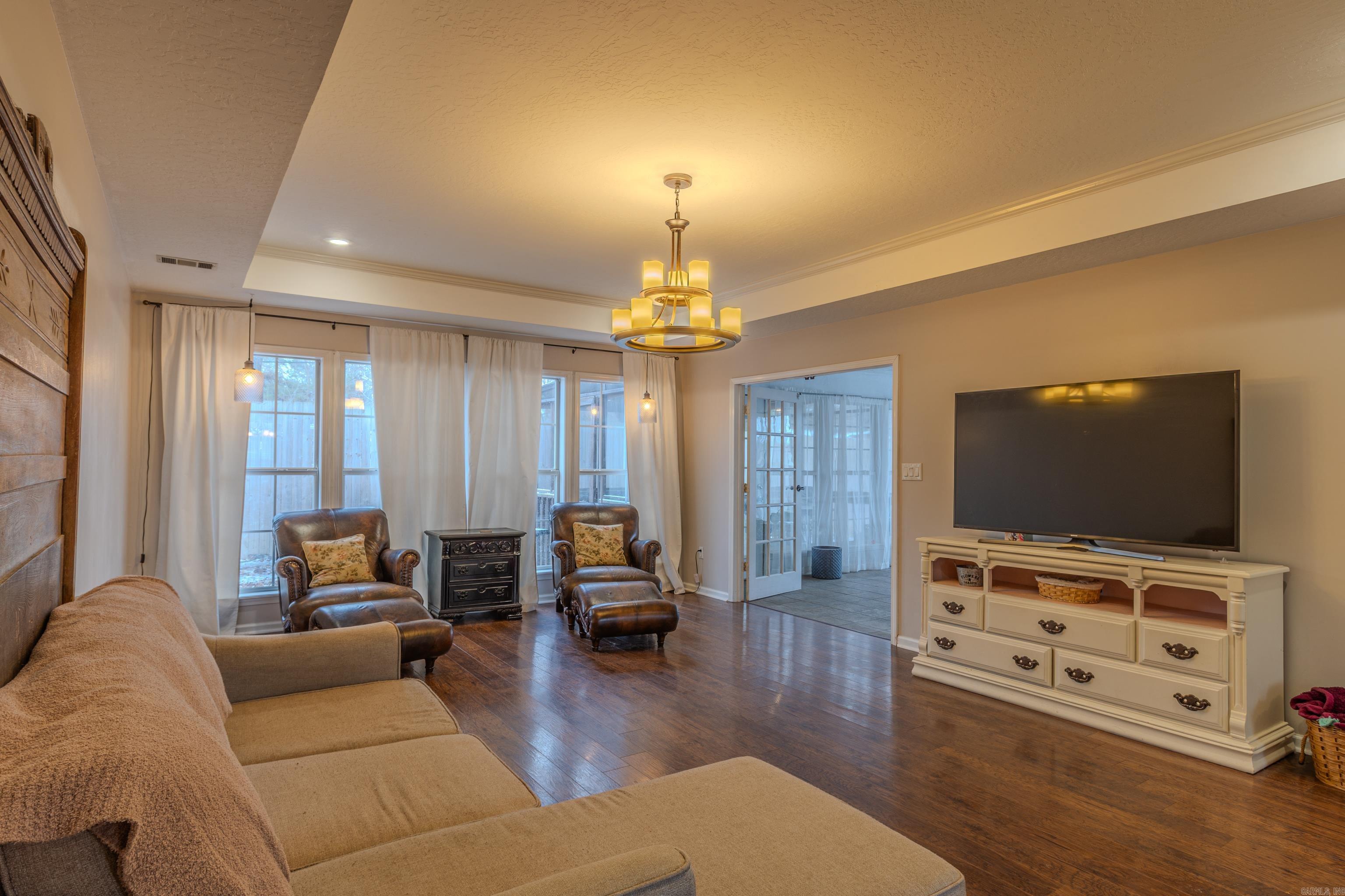 Tall Oaks - Residential