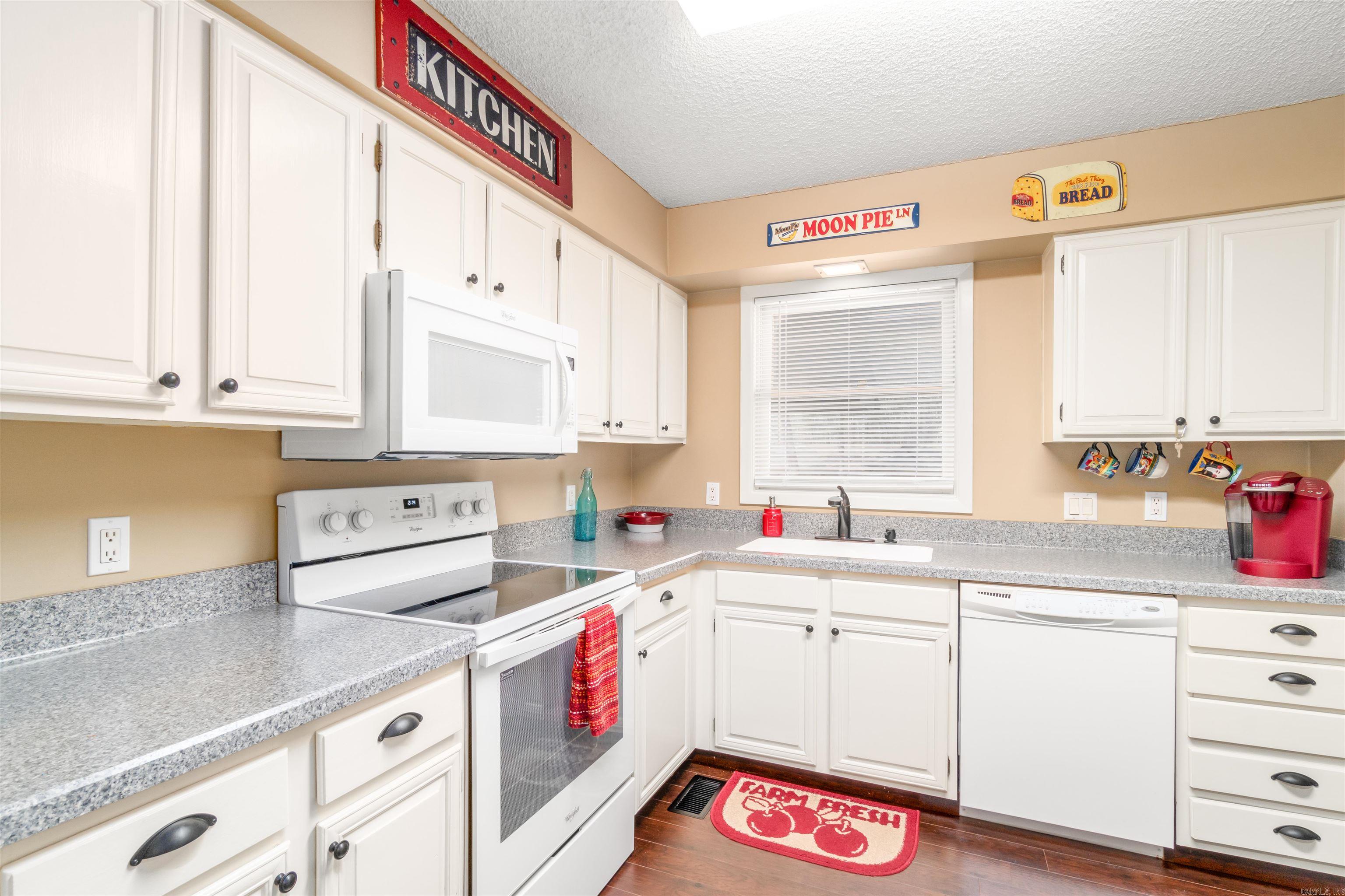 Madrid Courts - Residential