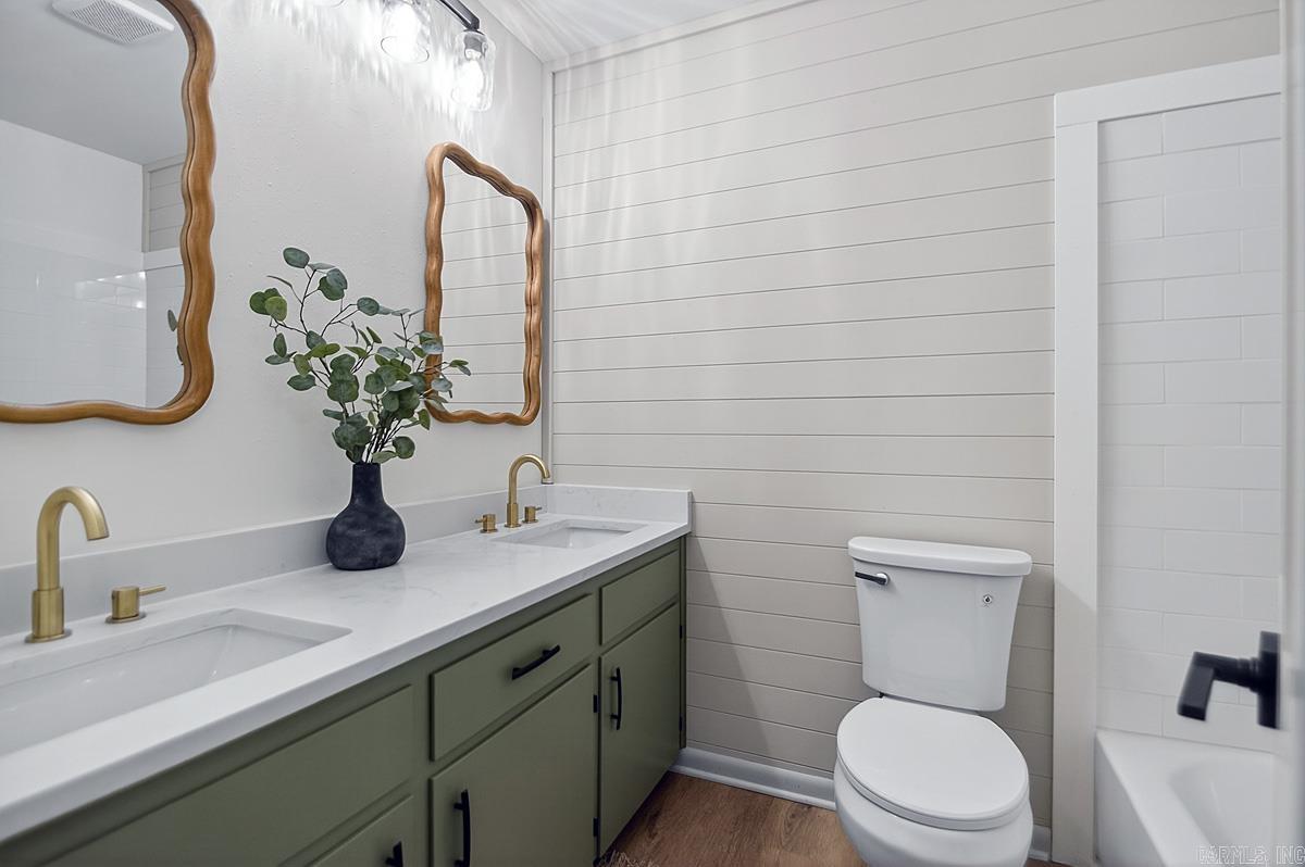 STONEWALL - Residential