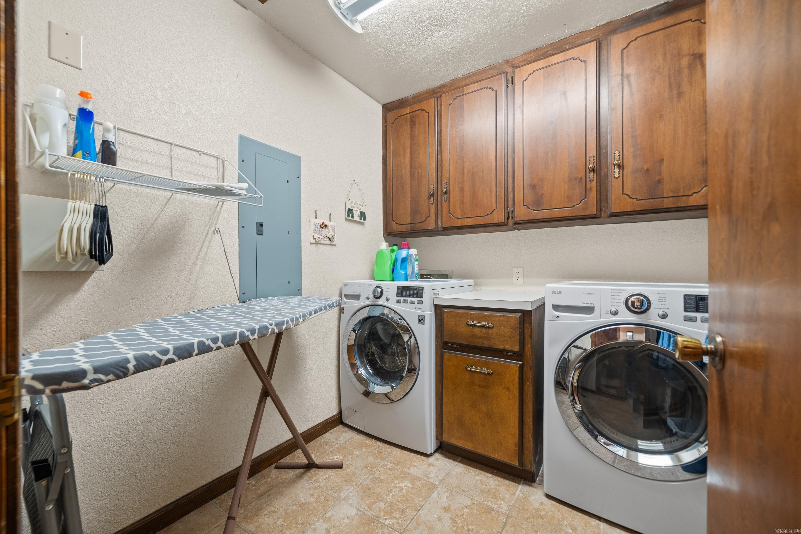 Lakevievv - Residential