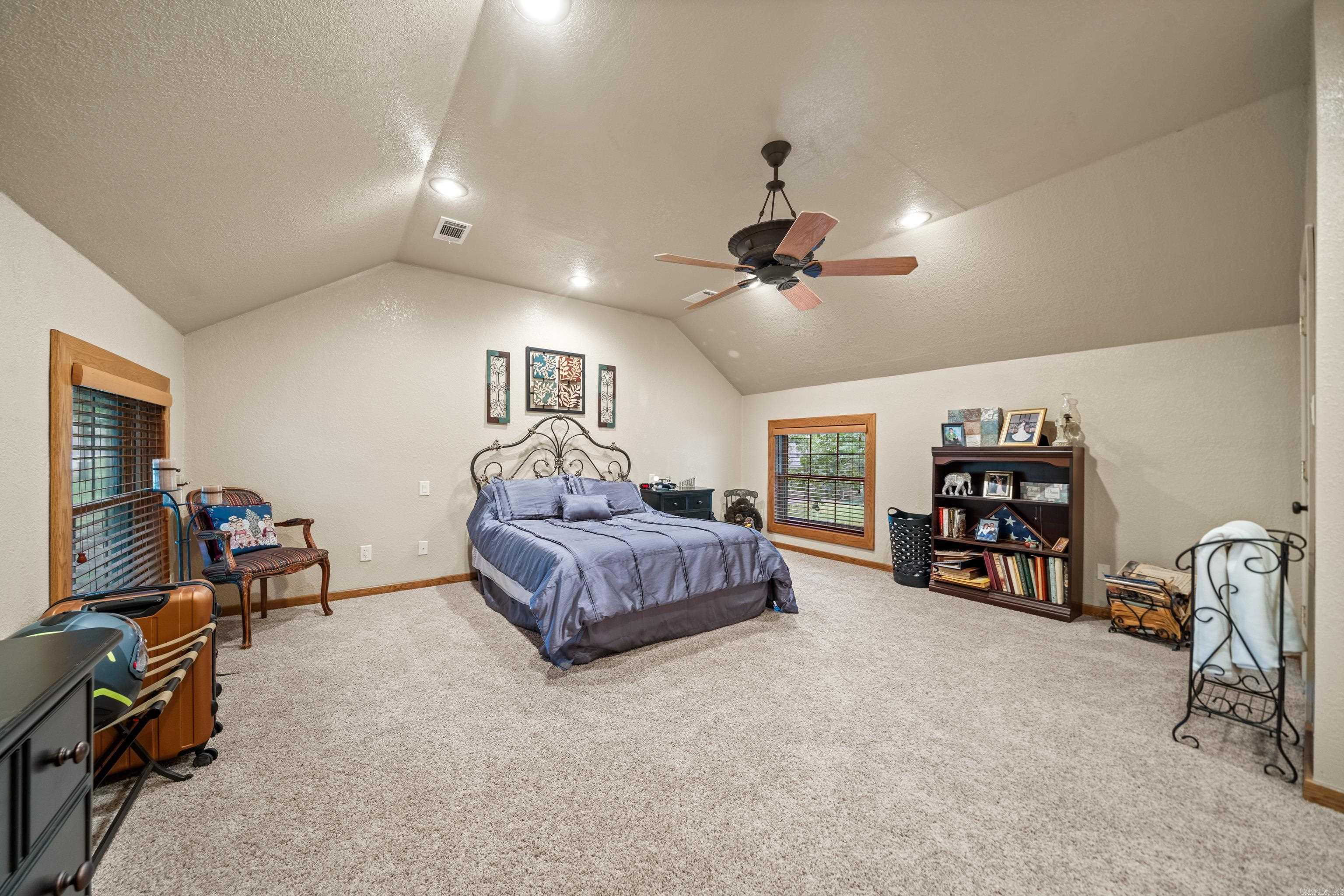 Lakevievv - Residential