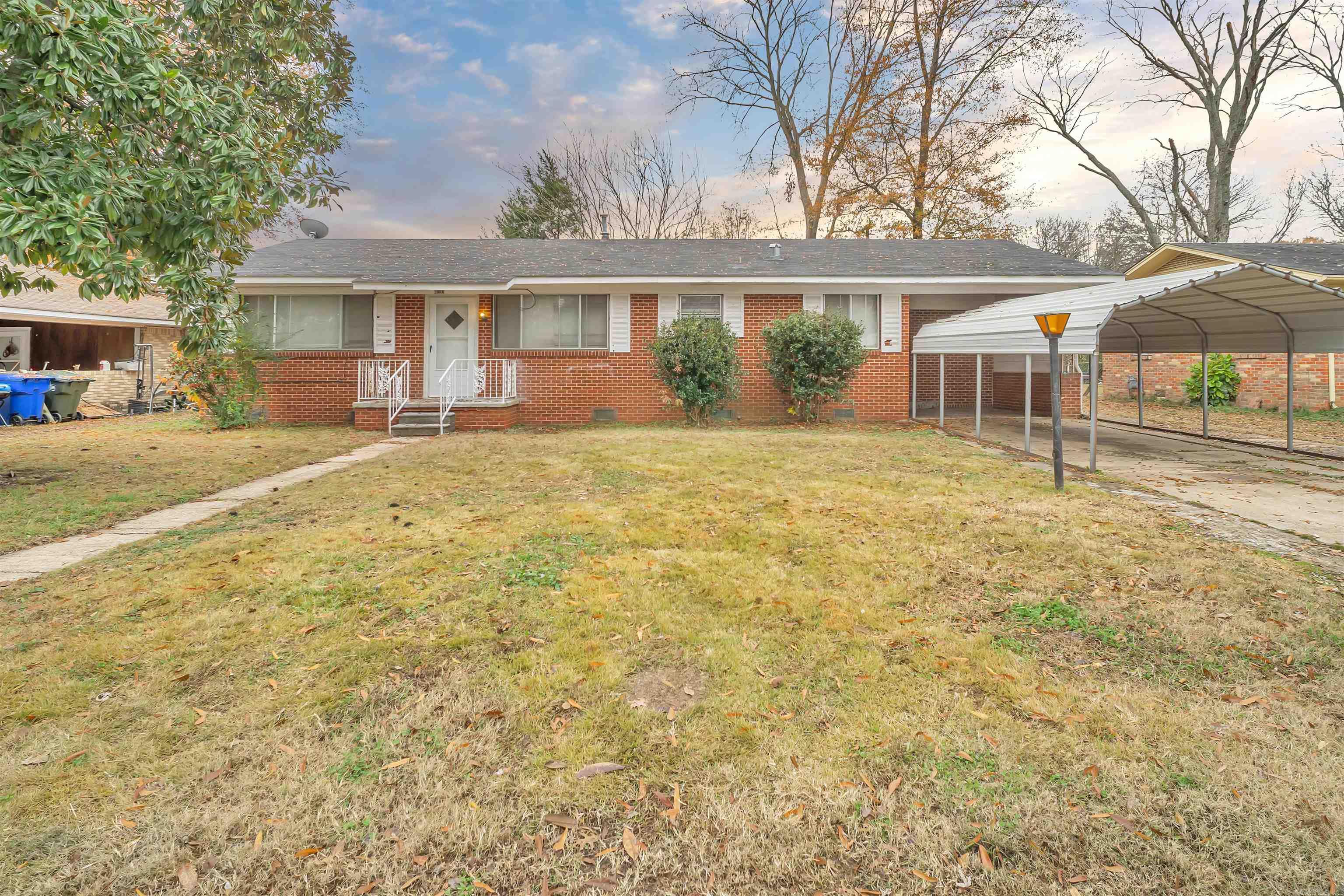 Ideal for Investors or First-Time Buyers! This 3-bedroom, 2-bathroom home is a fantastic opportunity in a prime location! Conveniently located near the interstate, restaurants, and shopping, it offers both comfort and accessibility. Whether you're looking to invest or purchase your first home, this property has great potential to meet your needs. Don't miss out—schedule a showing today!