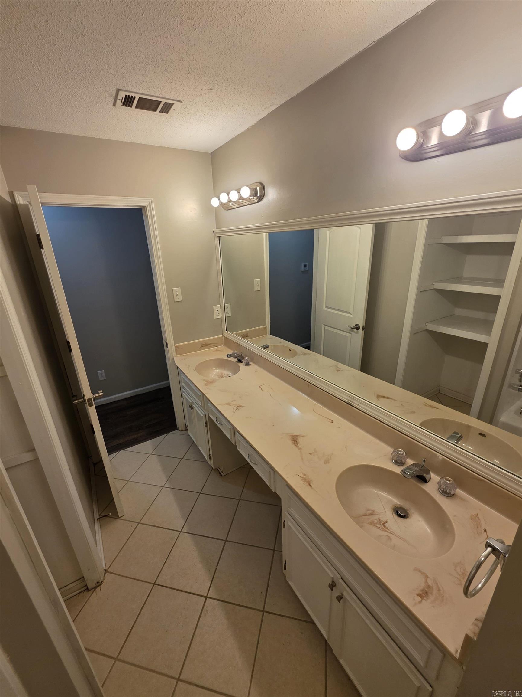 North Lake - Residential Lease