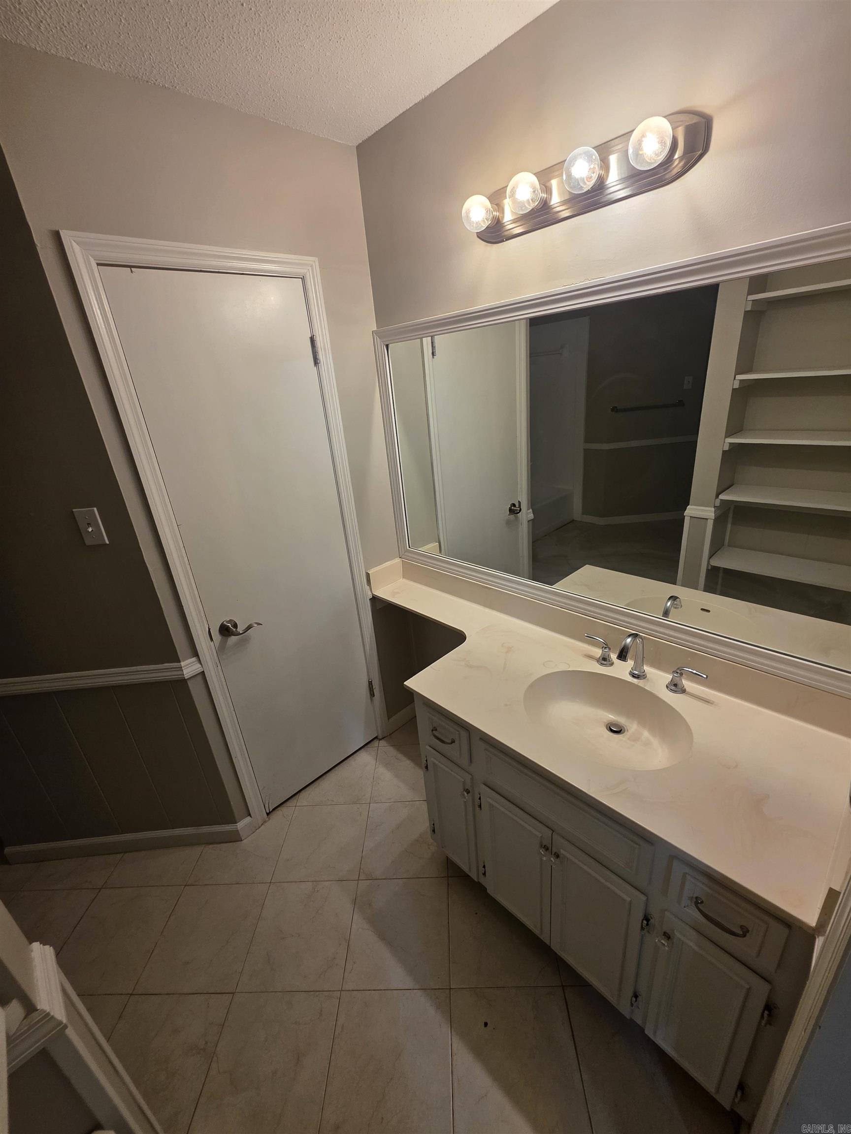 North Lake - Residential Lease