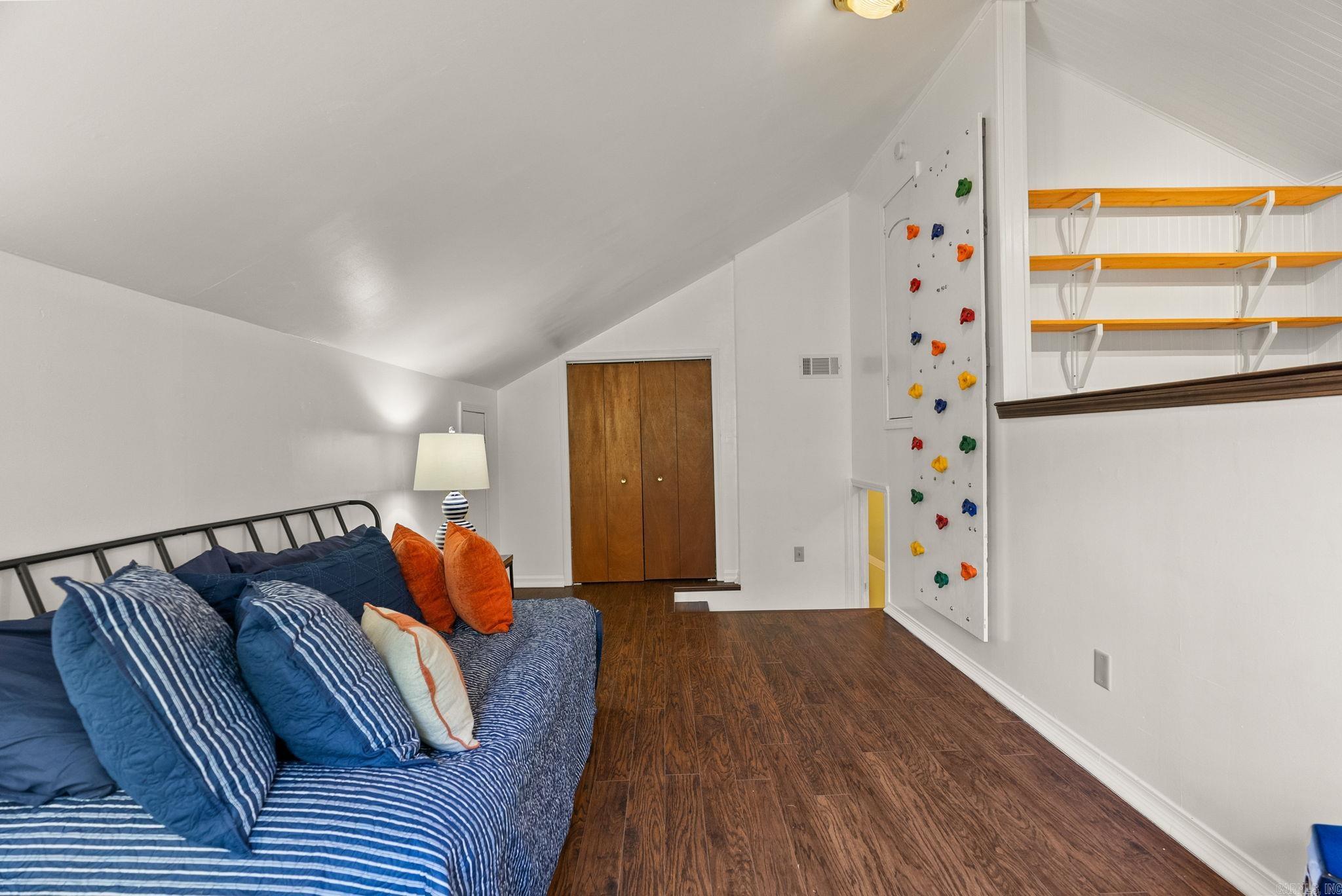 Stoneledge to Cook Mountain - Residential