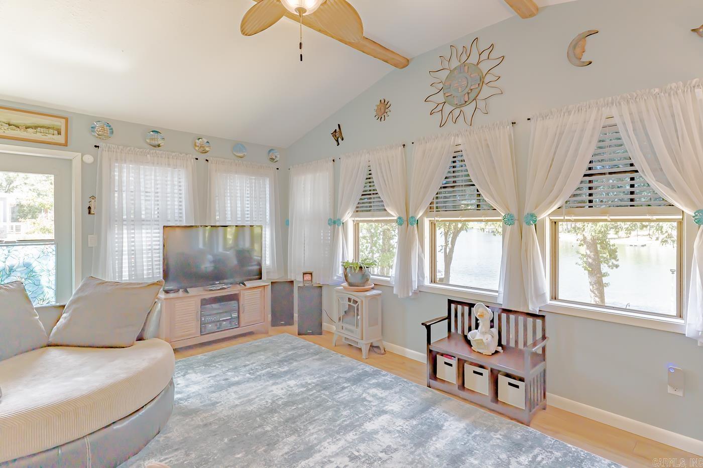 CROWN ADDITION - Residential