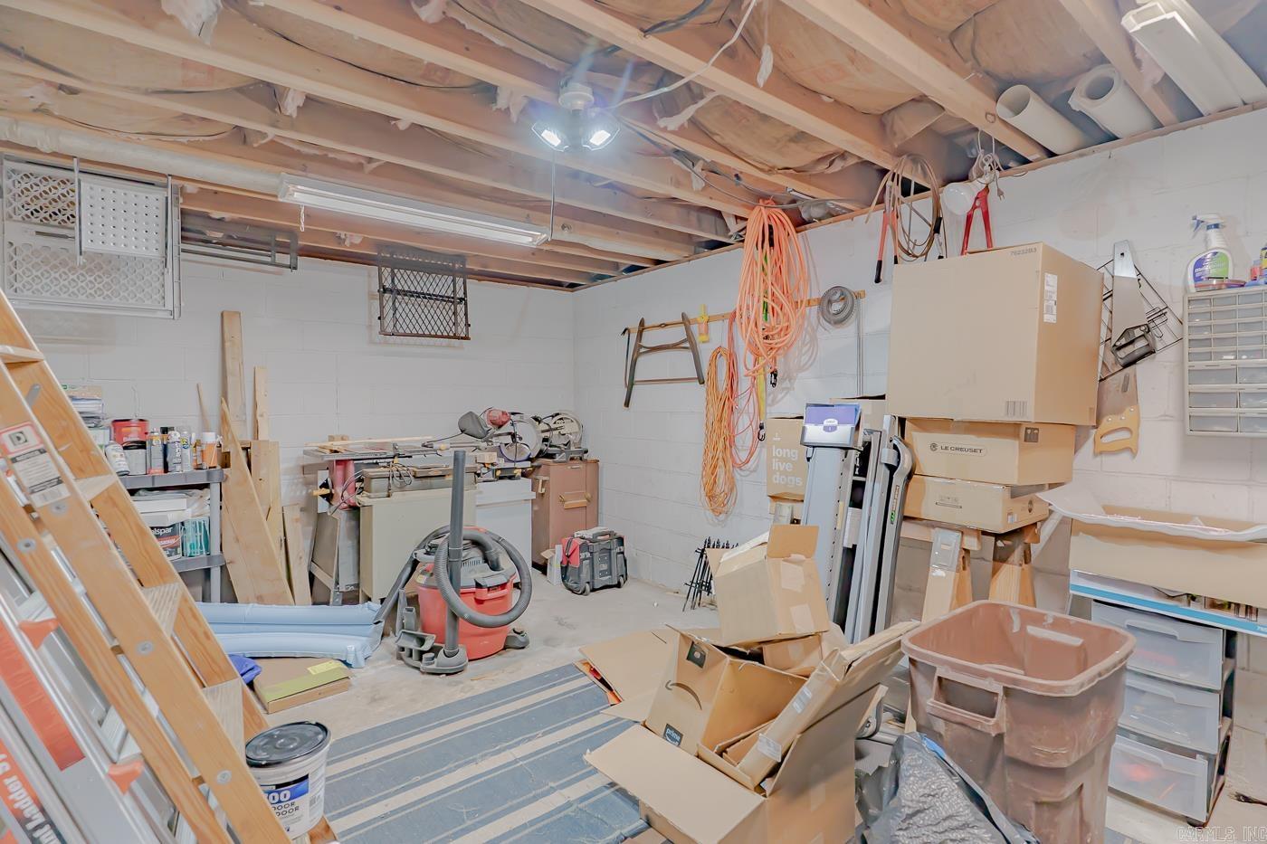 CROWN ADDITION - Residential