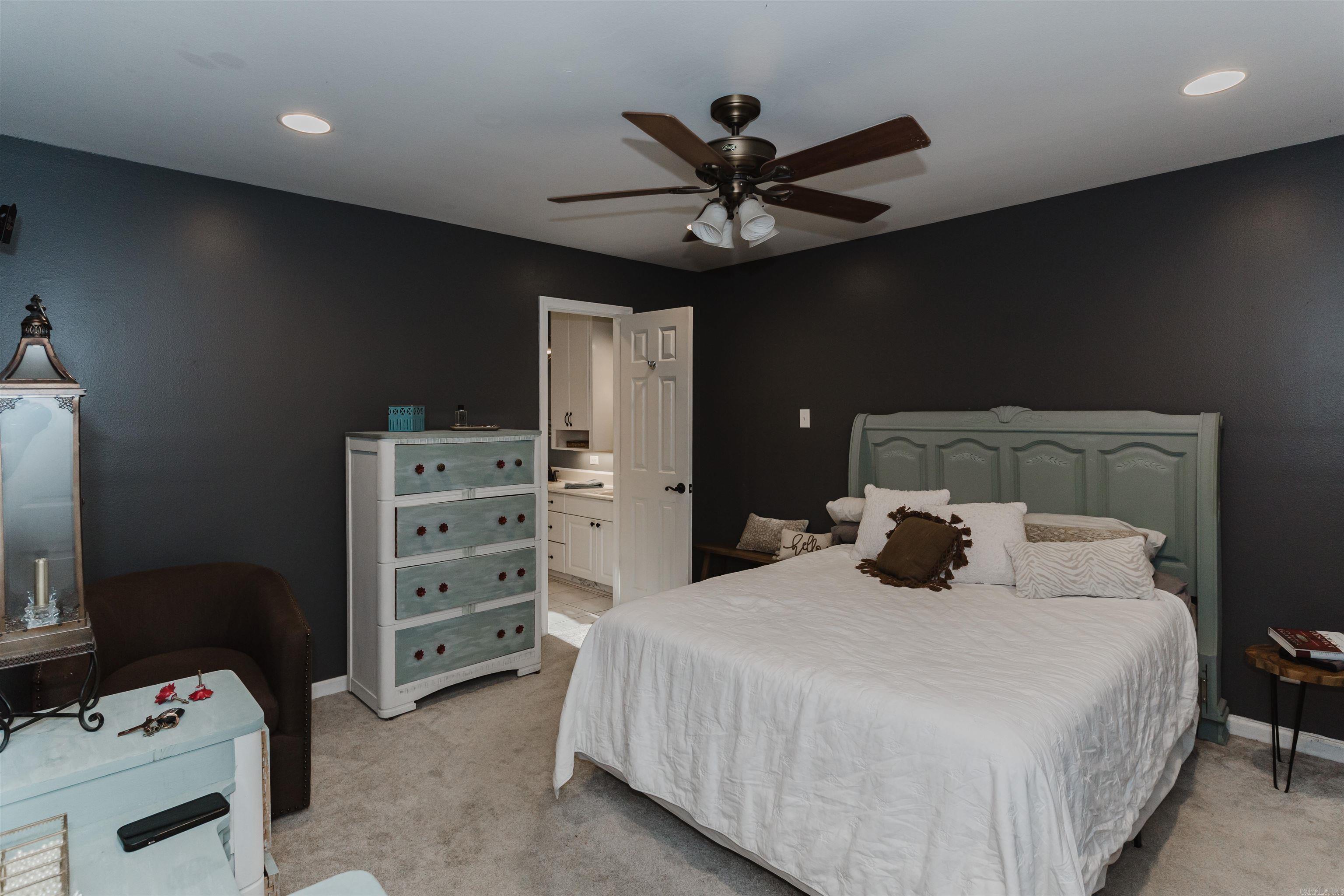 FOX RIDGE - Residential