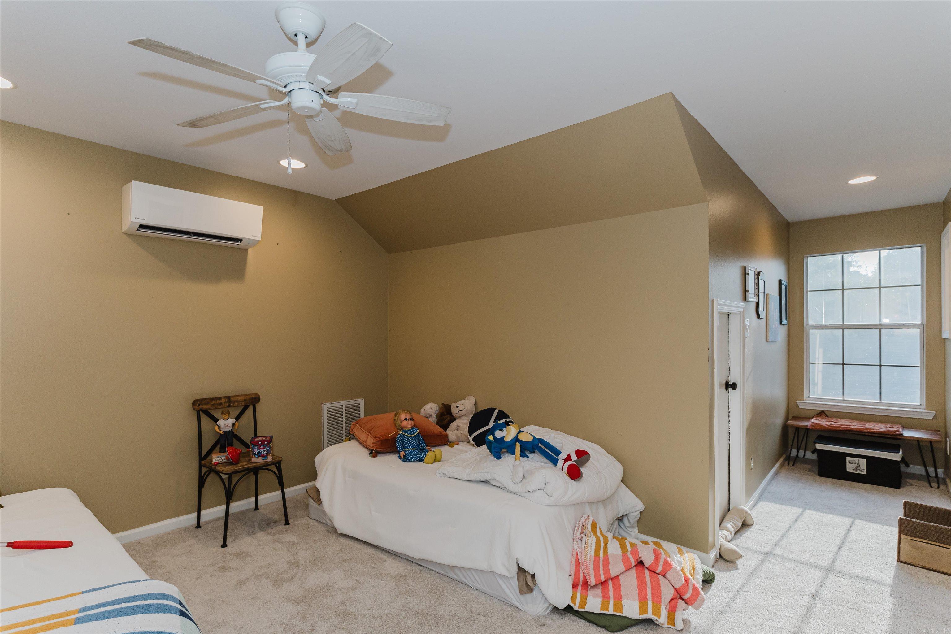 FOX RIDGE - Residential