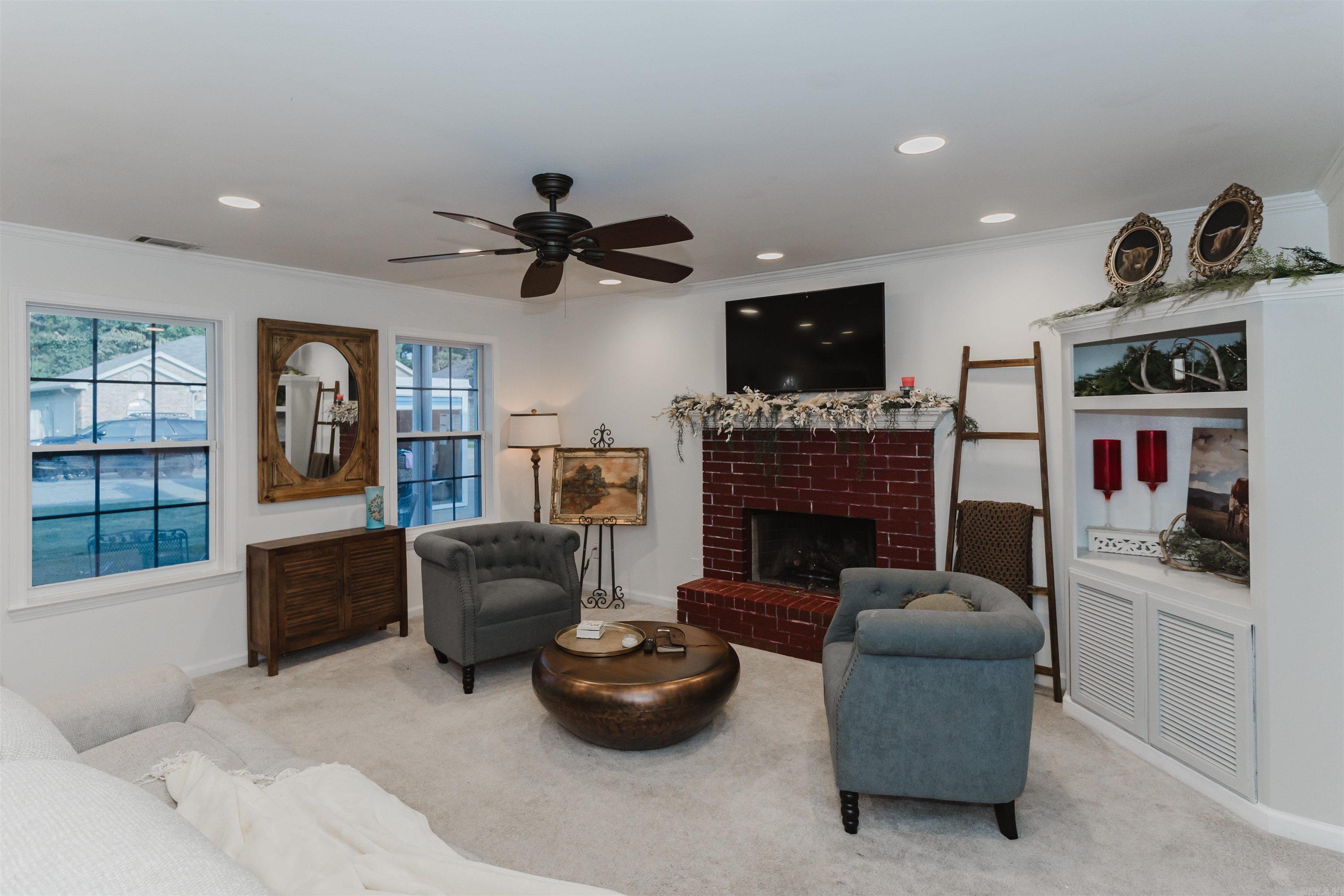 FOX RIDGE - Residential