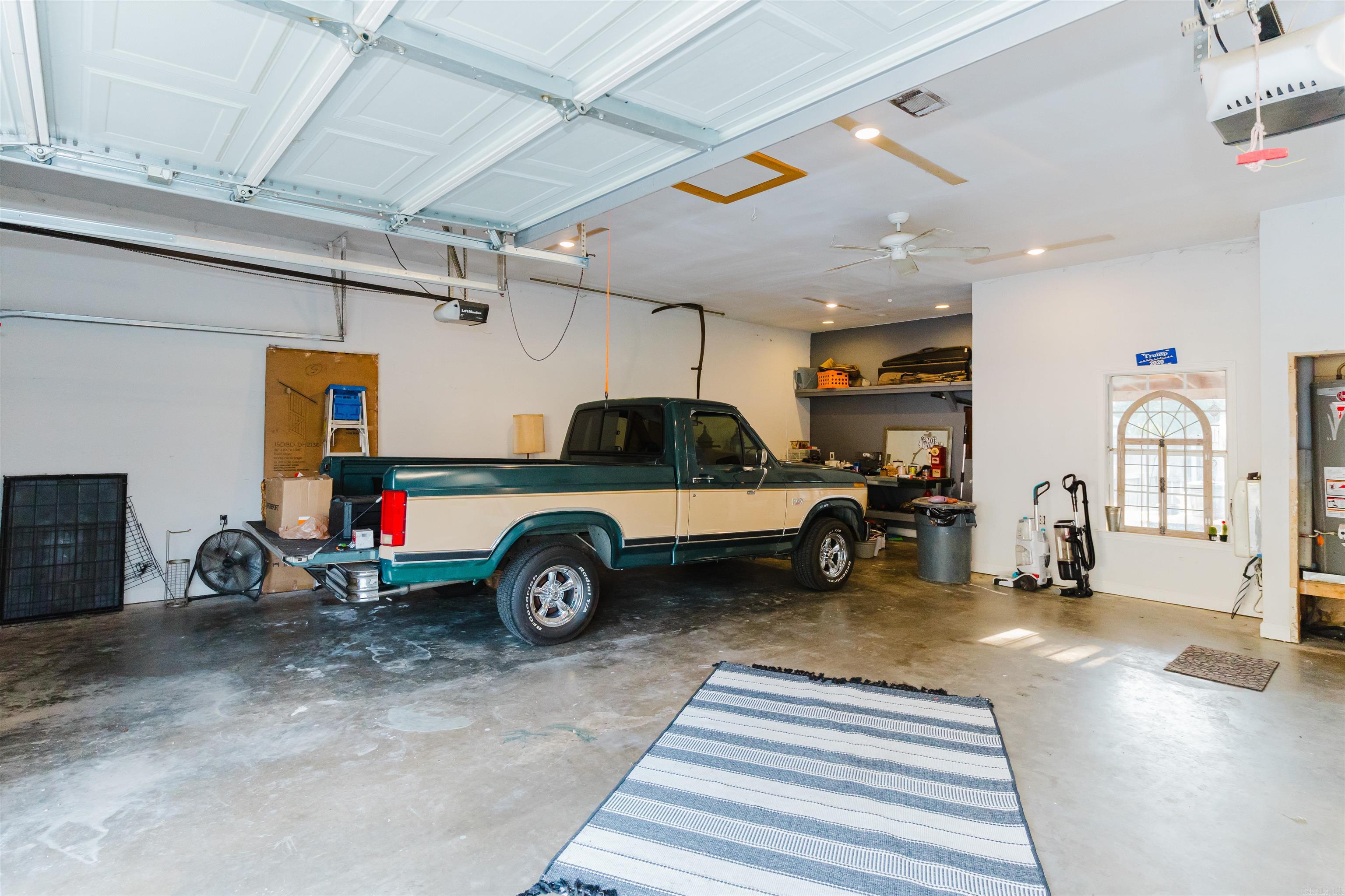 FOX RIDGE - Residential