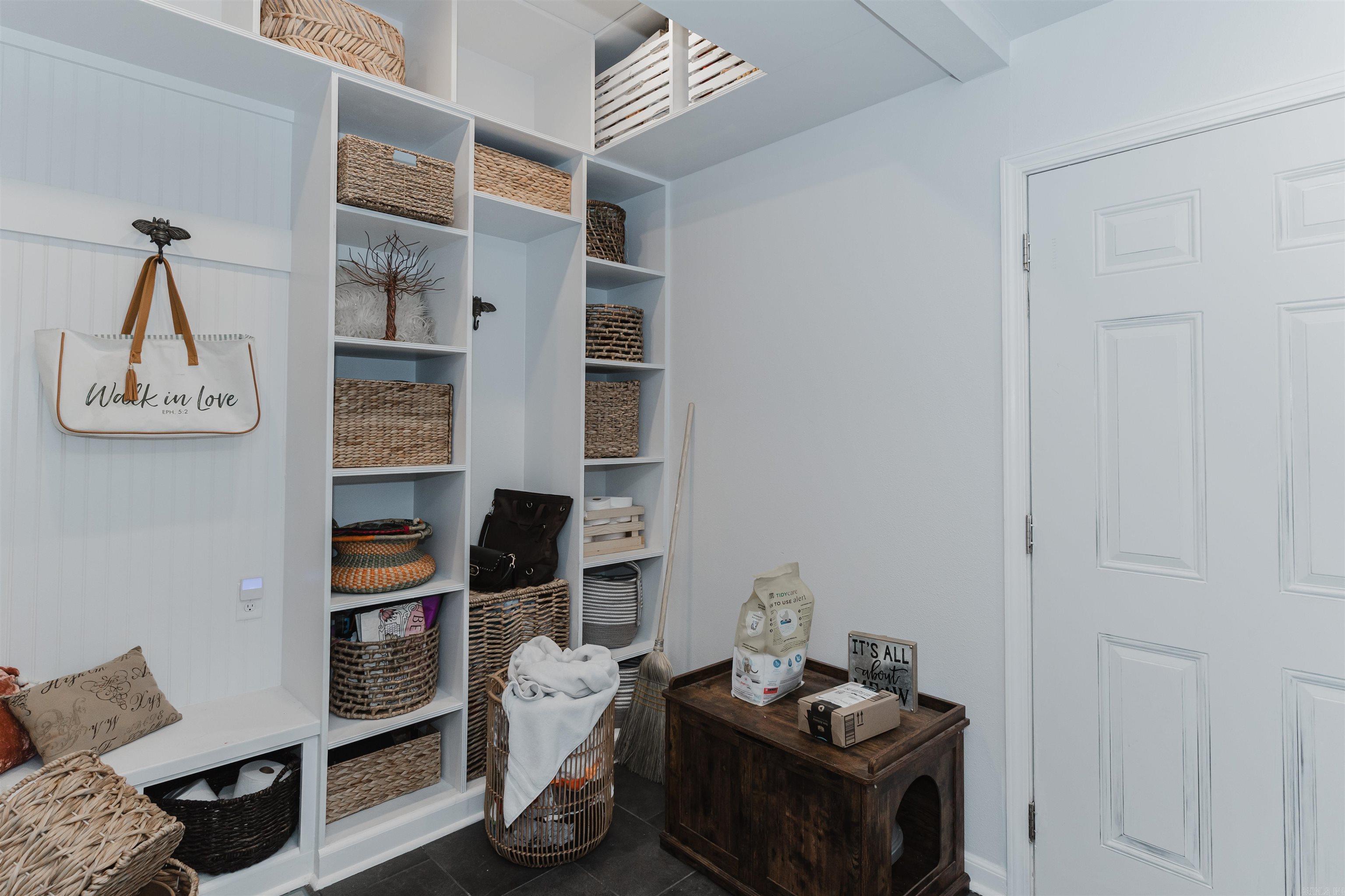 FOX RIDGE - Residential