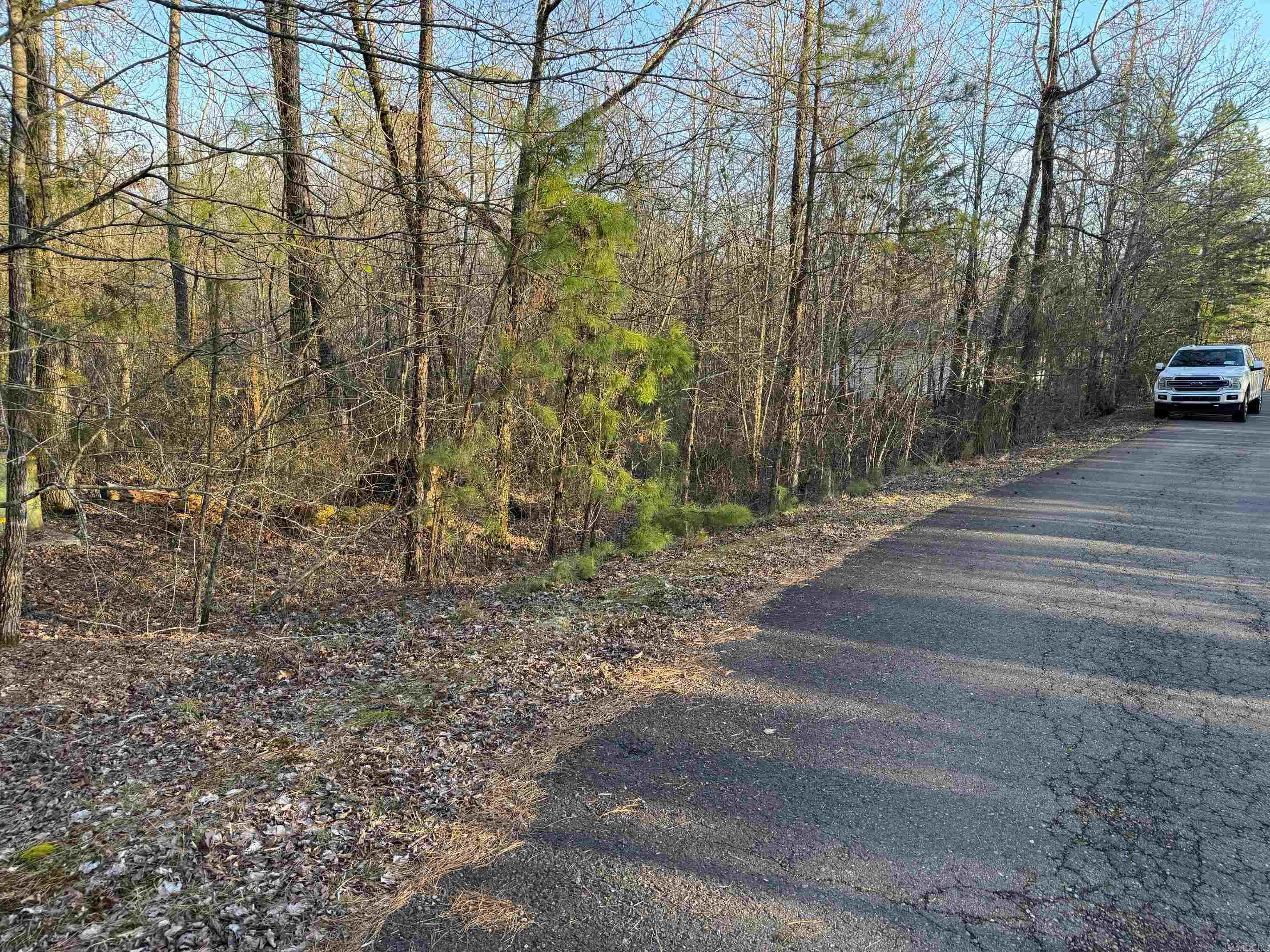 VERY NICE LOCATION...LAKE BALBOA NEARBY...CALL RIGHT AWAY...