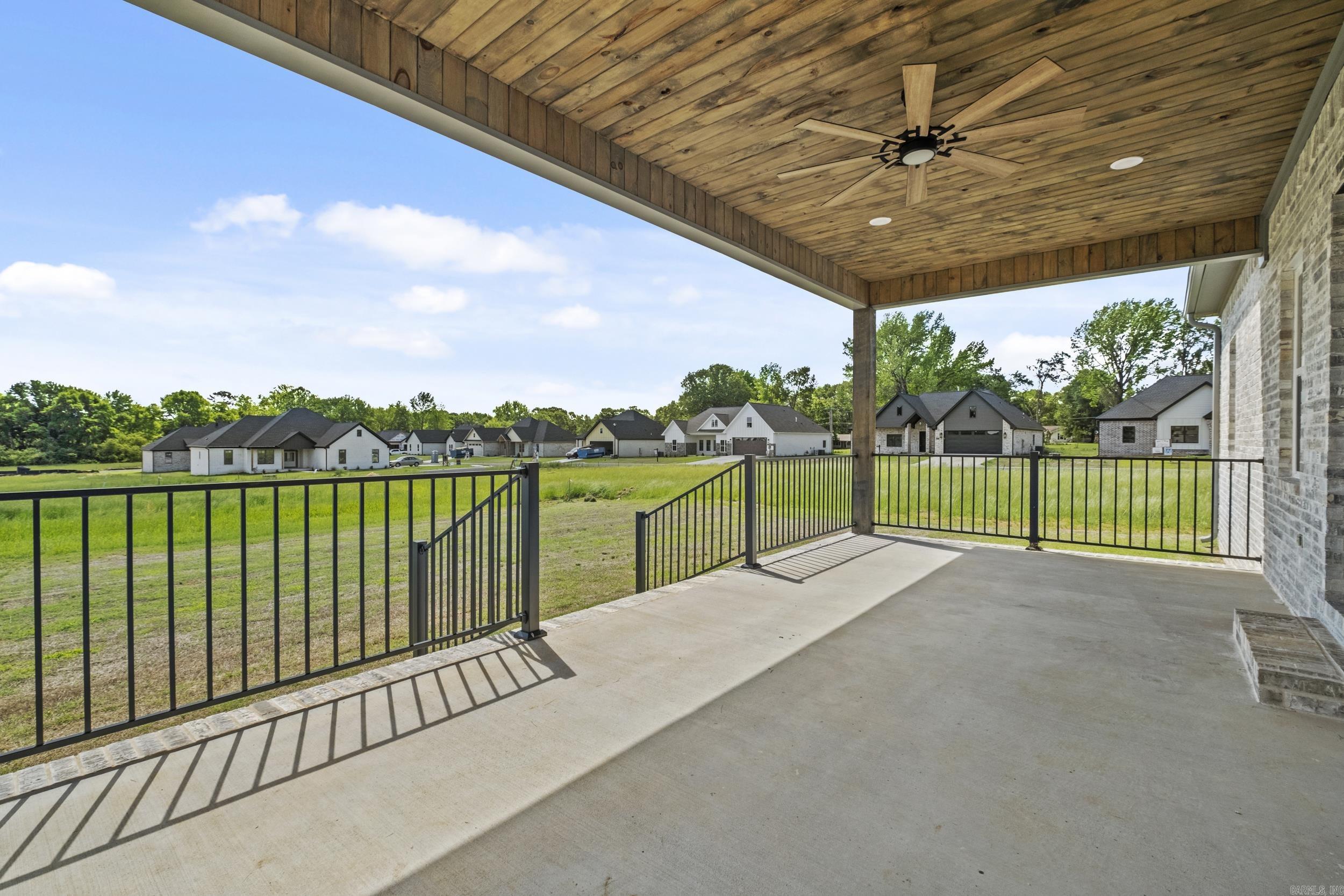 WINDRIDGE ESTATES PHASE 1 - Residential